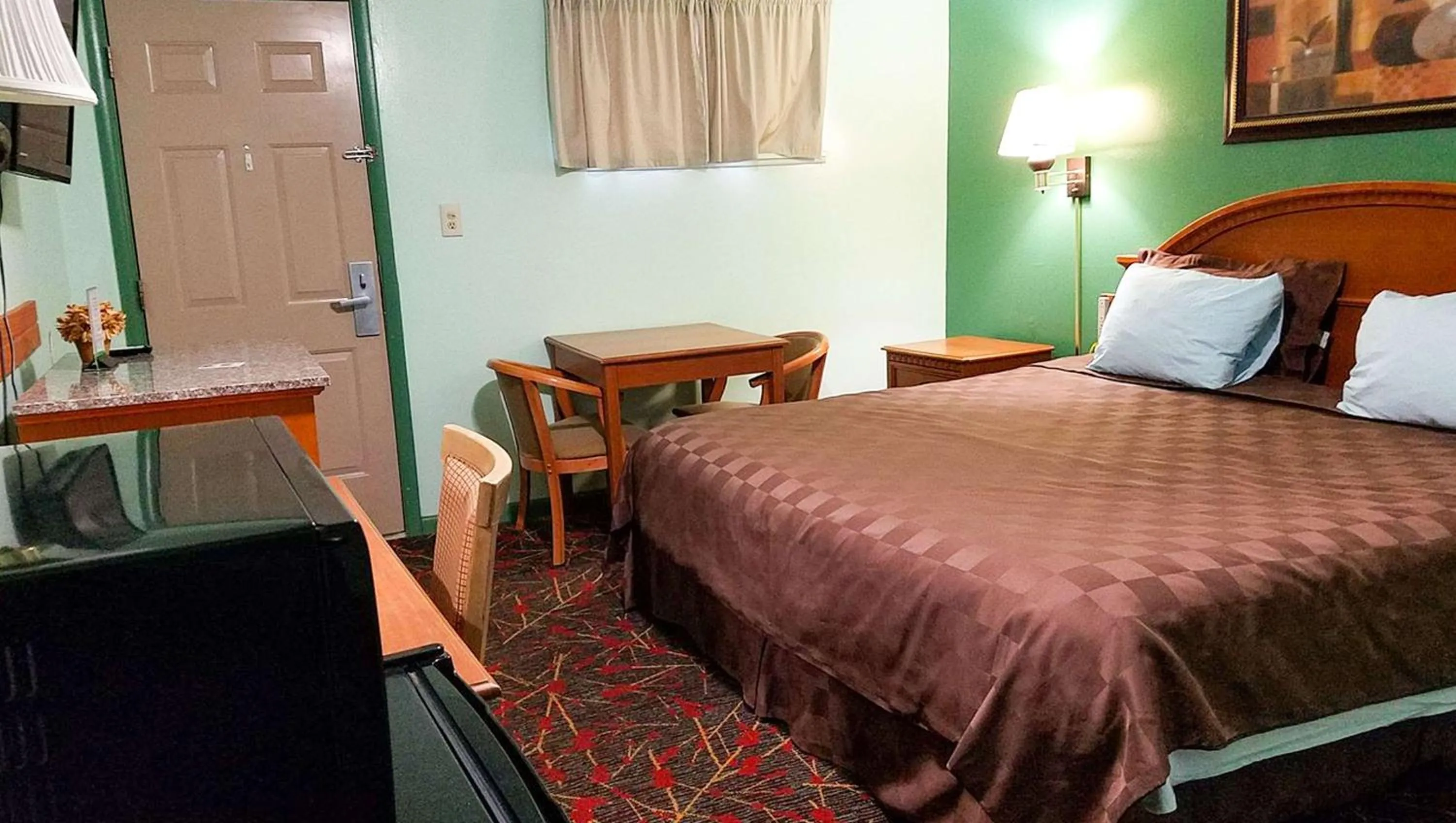 Photo of the whole room in American Inn & Suites Childress