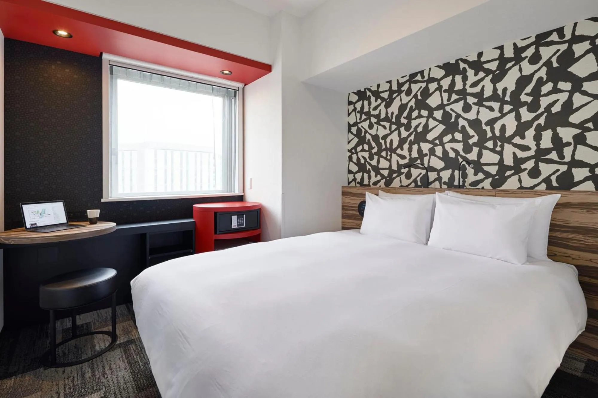 Bed in the b asakusa