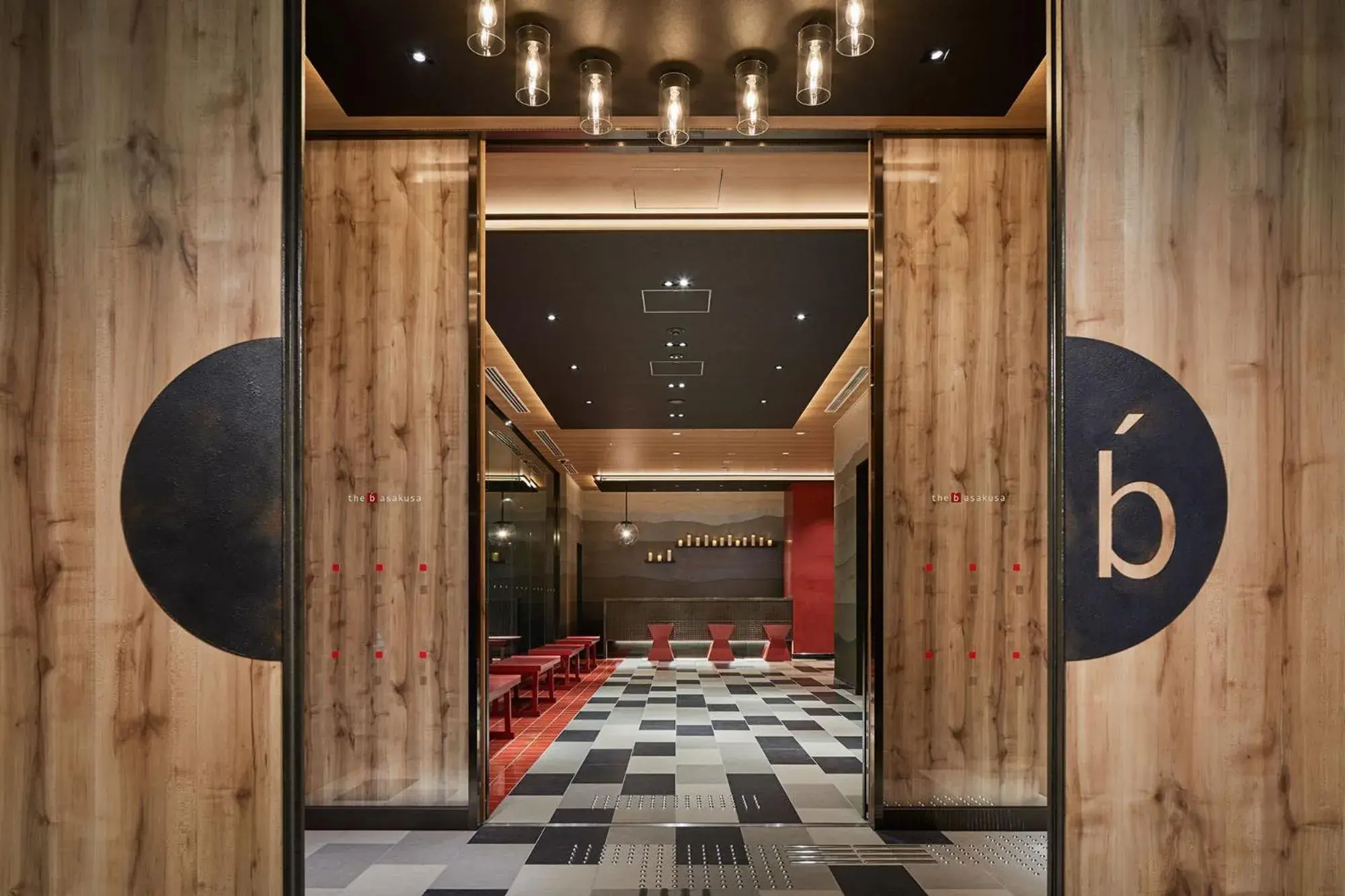 Facade/entrance in the b asakusa Facade/entrance in the b asakusa