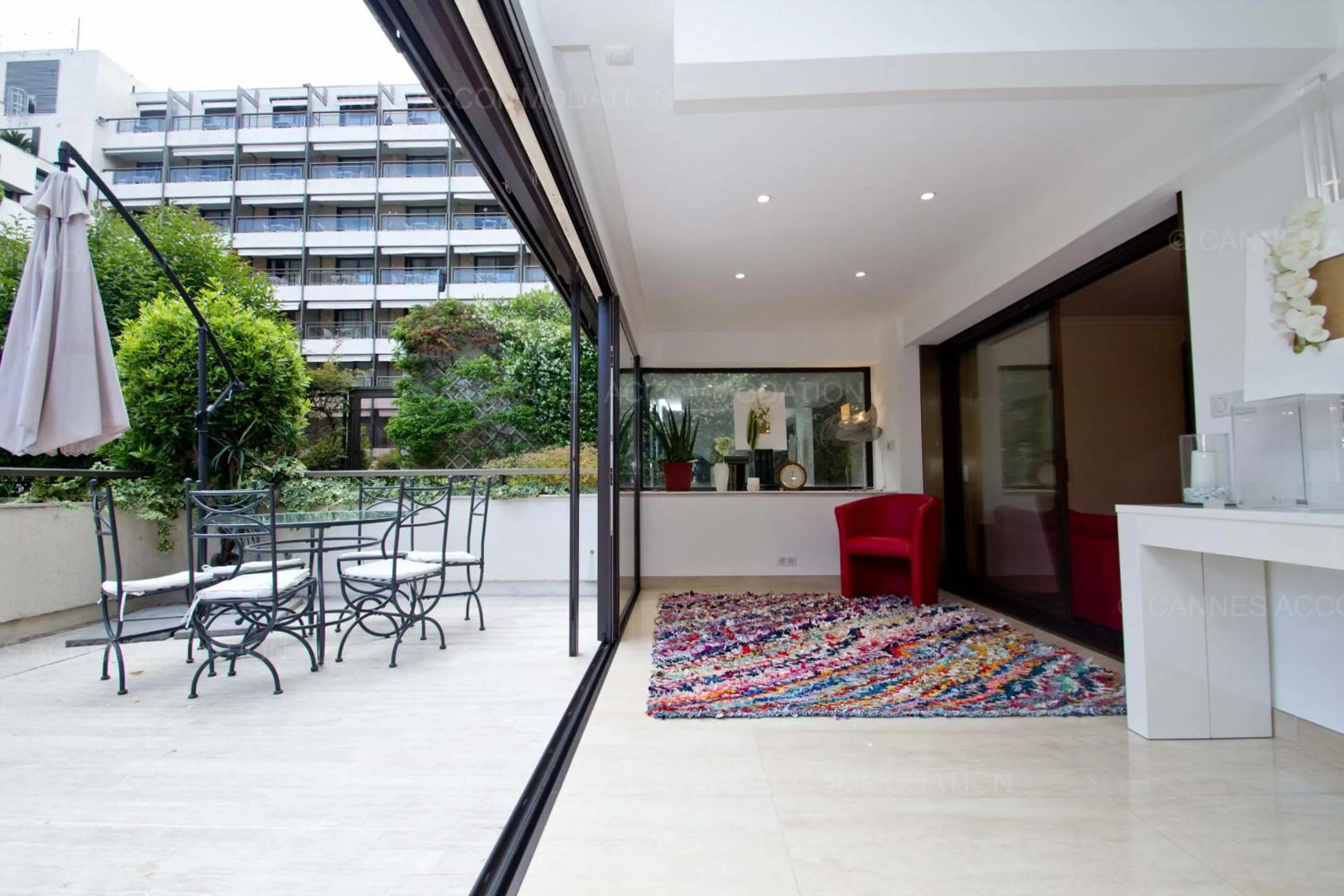 Balcony/Terrace in Gray 2A2