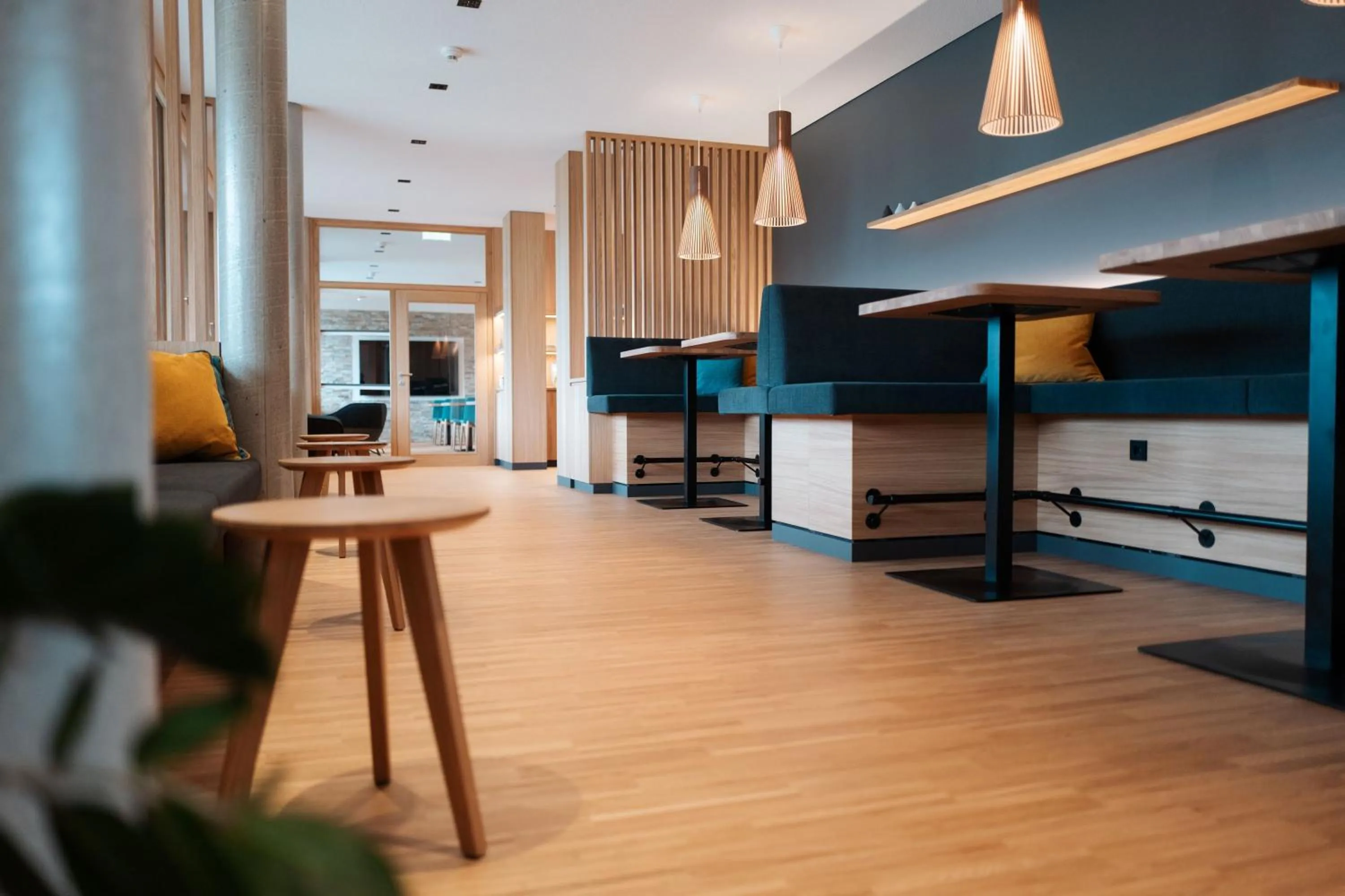 Lounge or bar in eduCARE Hotel