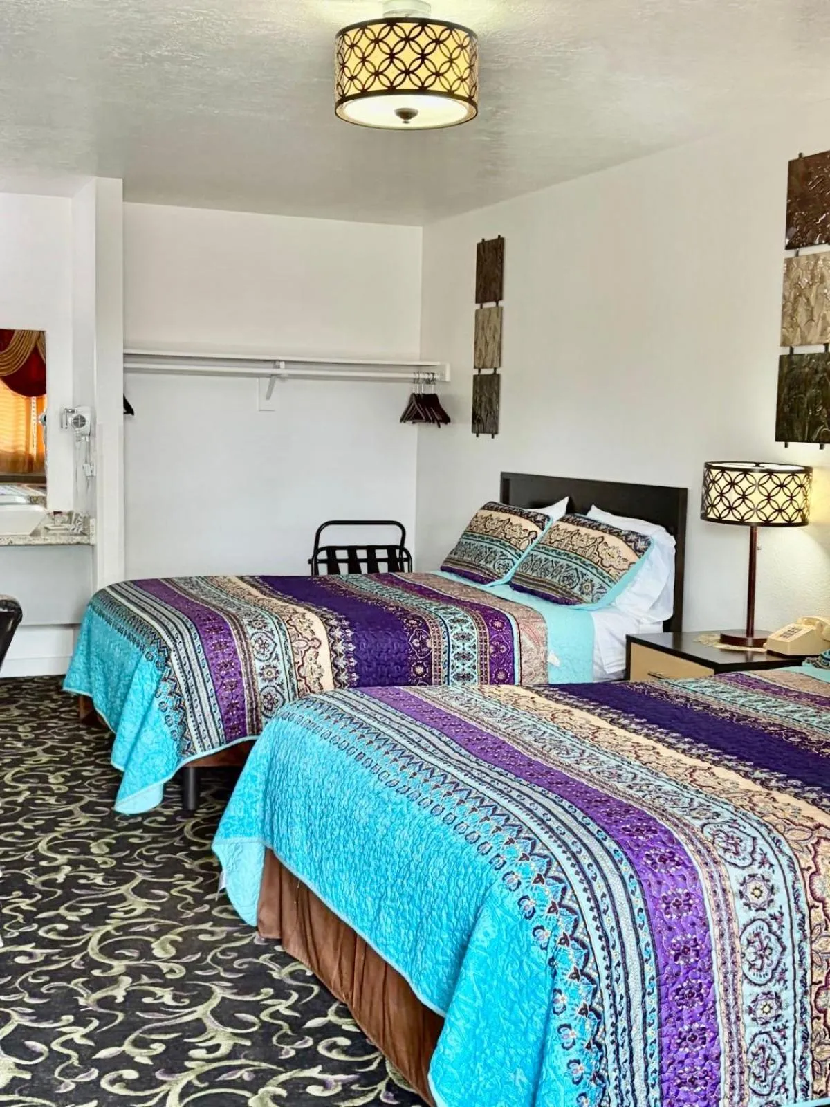 Bed in Motel West