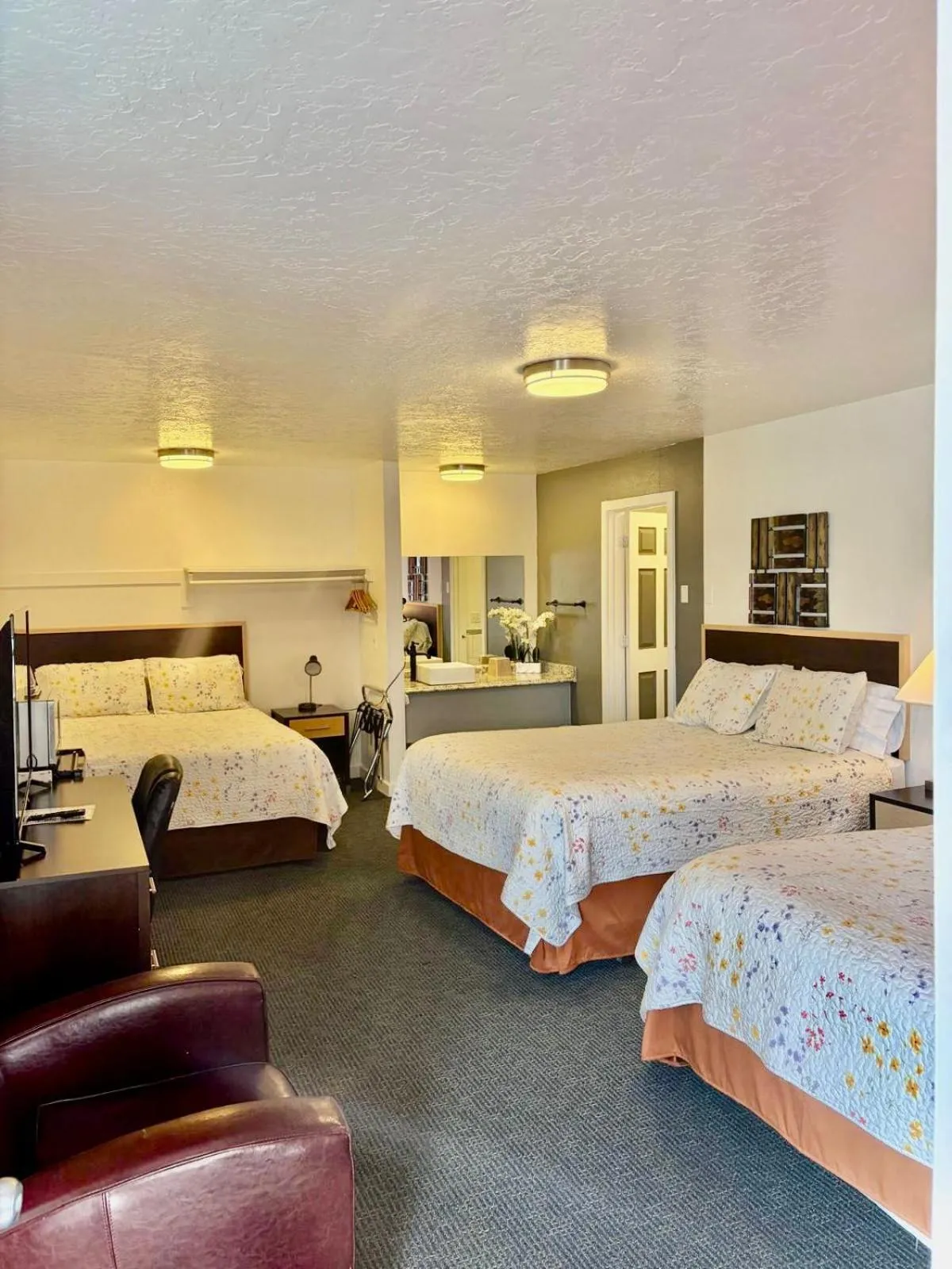 Bed in Motel West