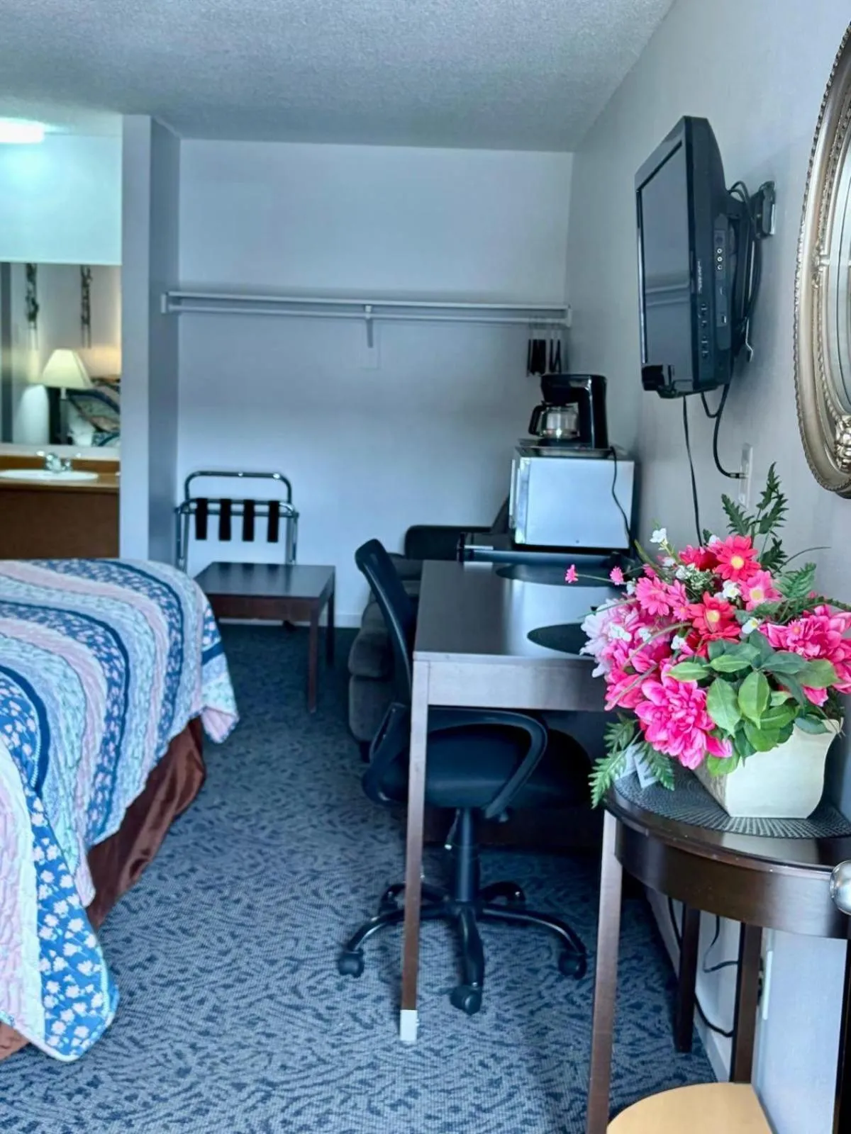 Bed in Motel West