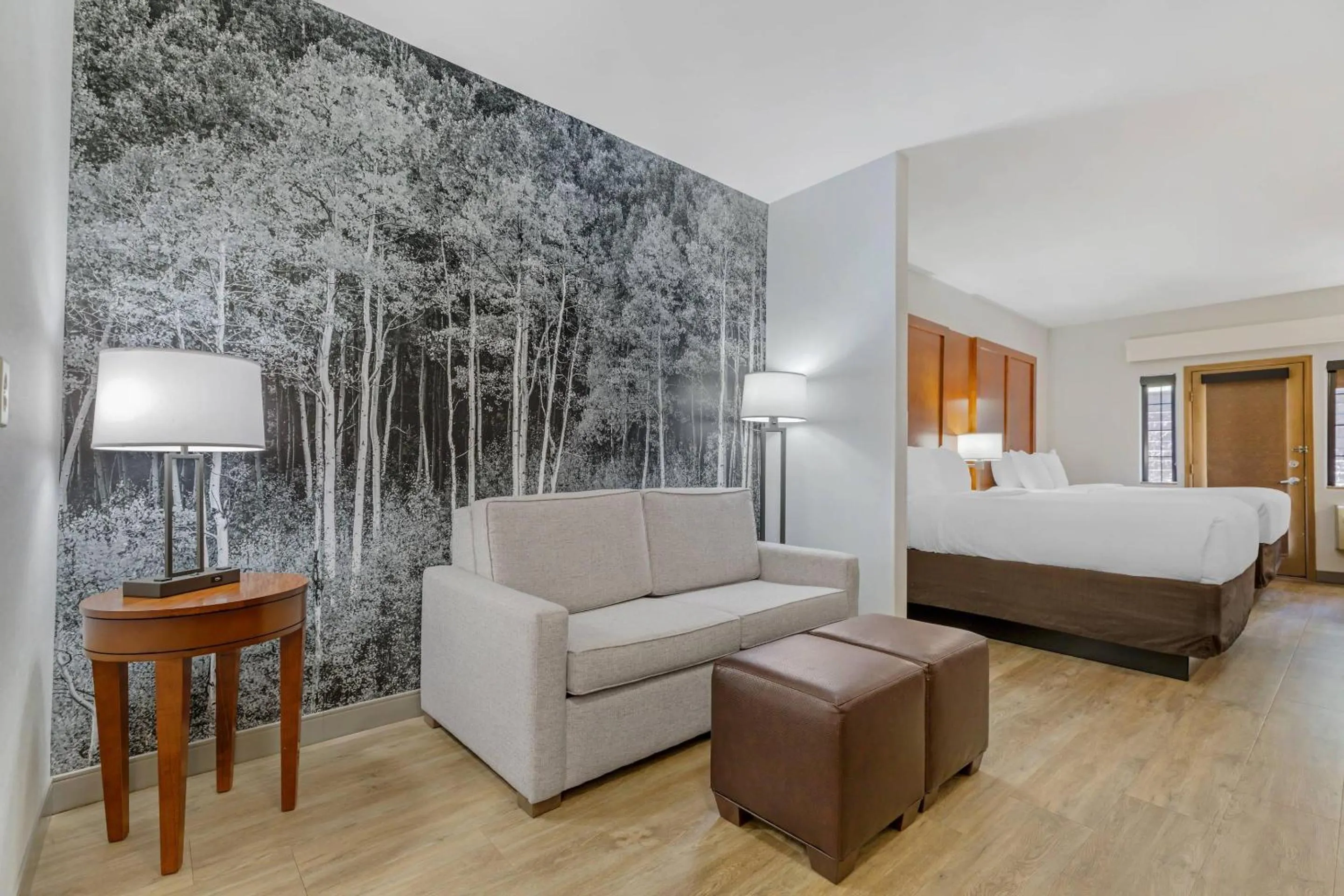 Bedroom, Bed in Comfort Suites Golden West on Evergreen Parkway