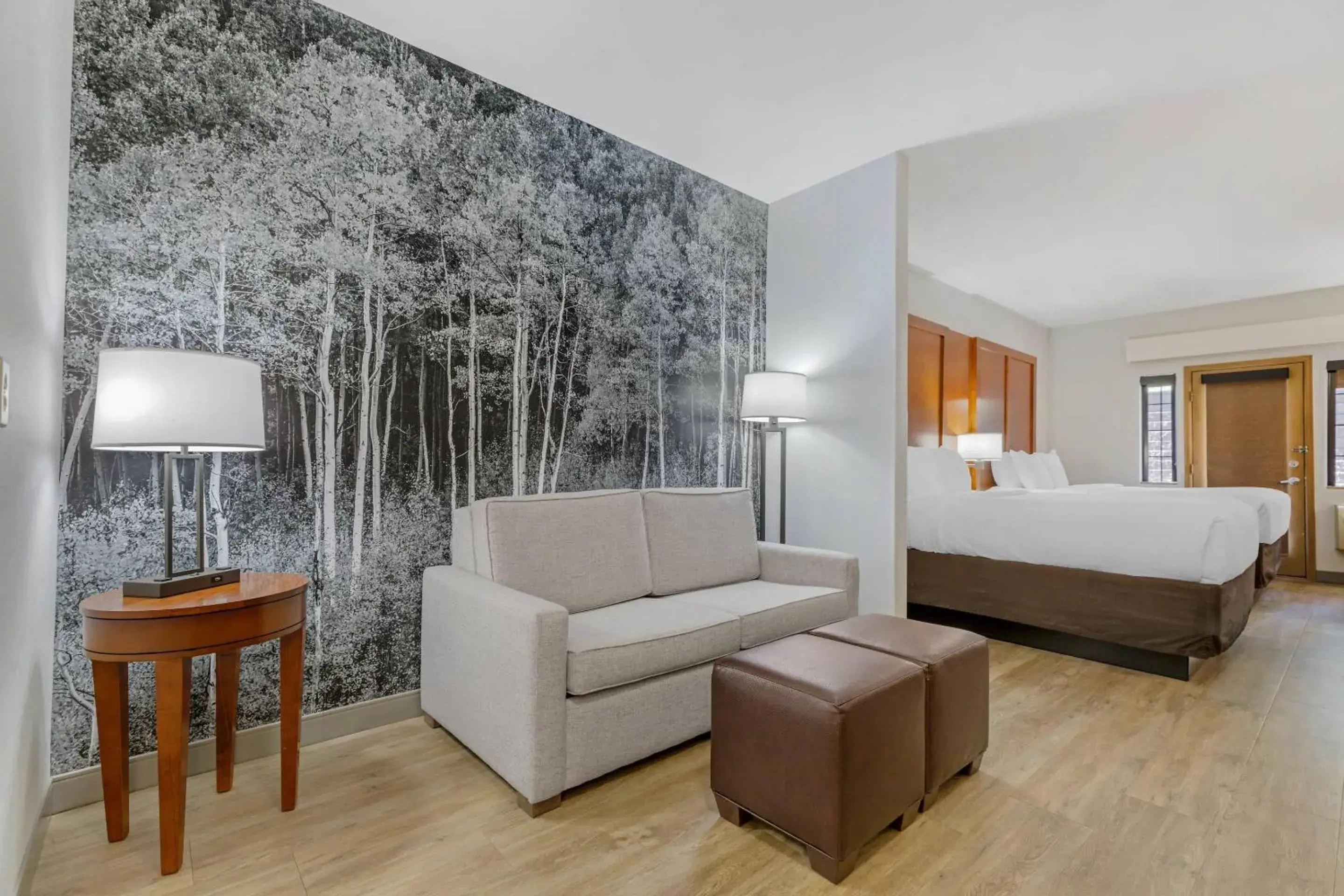 Bedroom, Bed in Comfort Suites Golden West on Evergreen Parkway Bedroom, Bed in Comfort Suites Golden West on Evergreen Parkway