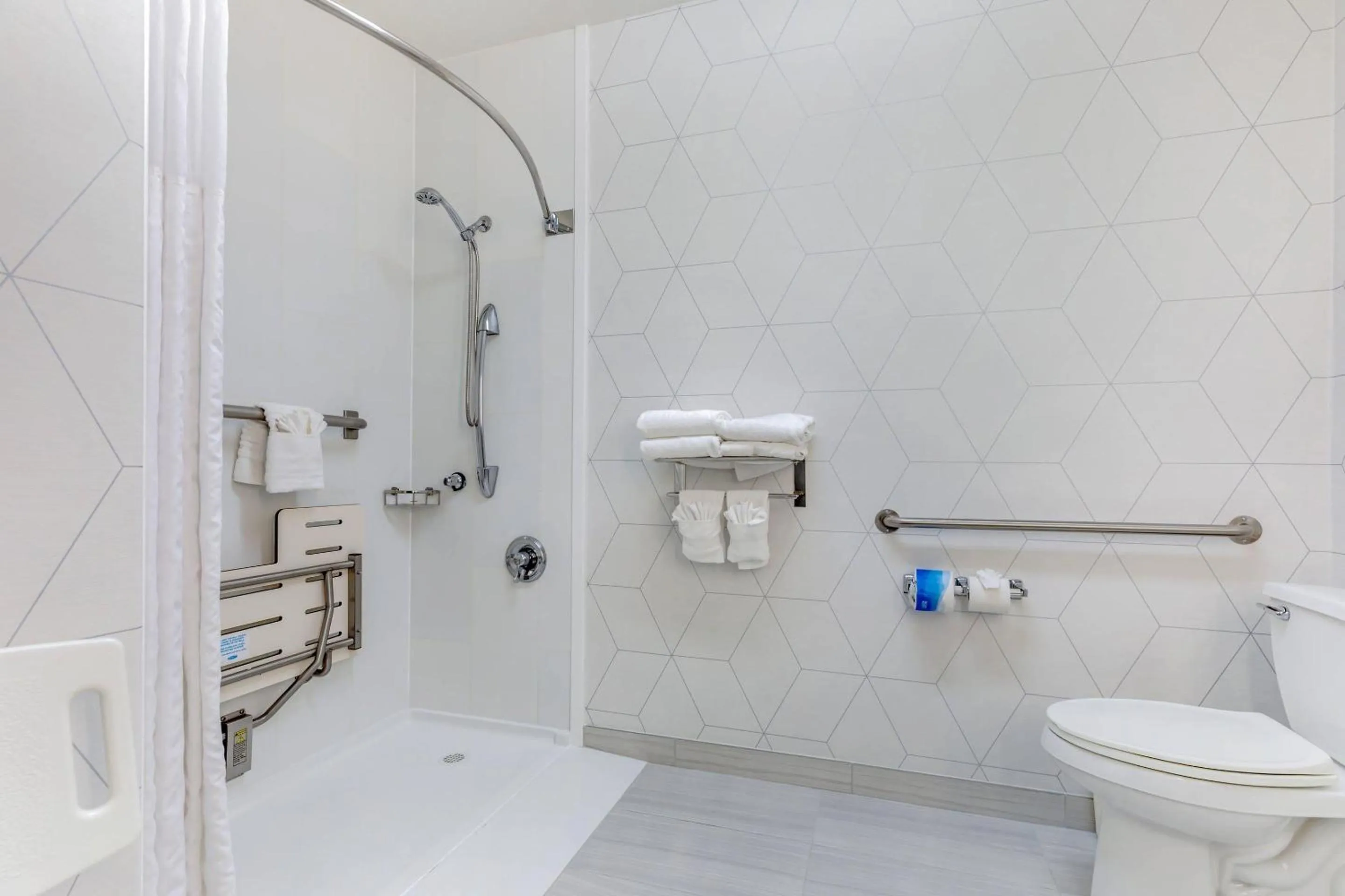 Bedroom in Comfort Suites Golden West on Evergreen Parkway