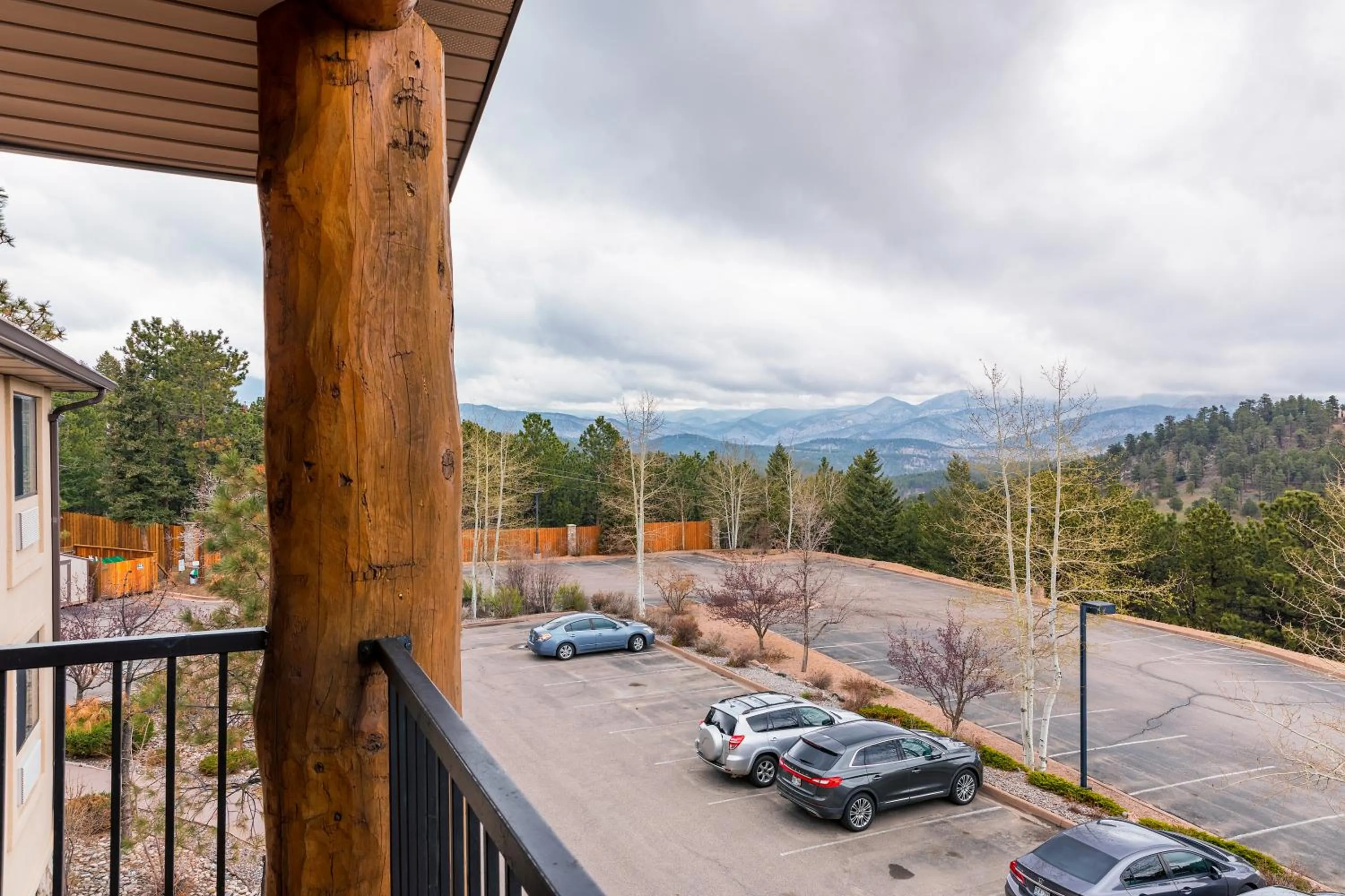 Natural landscape in Comfort Suites Golden West on Evergreen Parkway