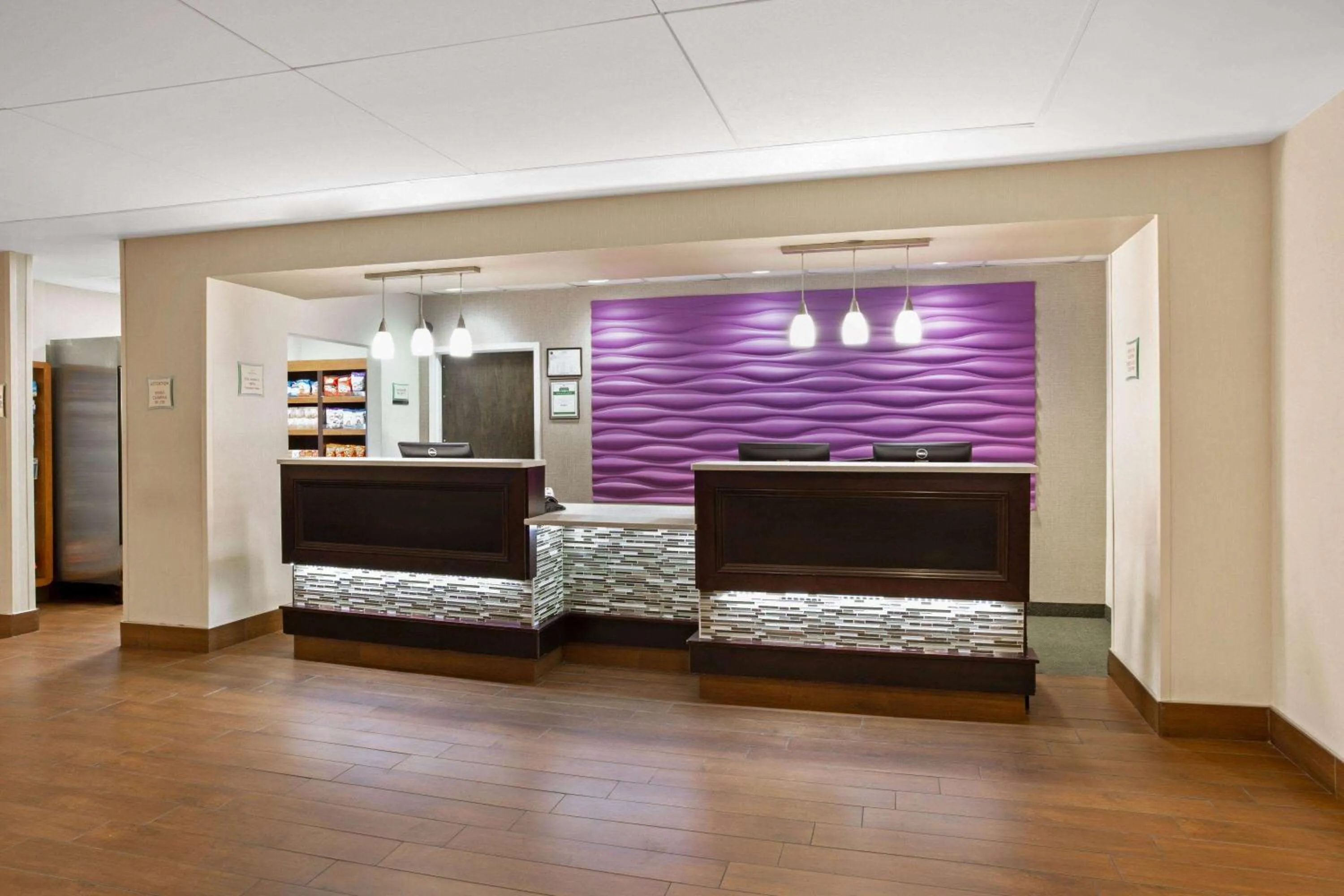 Lobby or reception in La Quinta by Wyndham Springfield