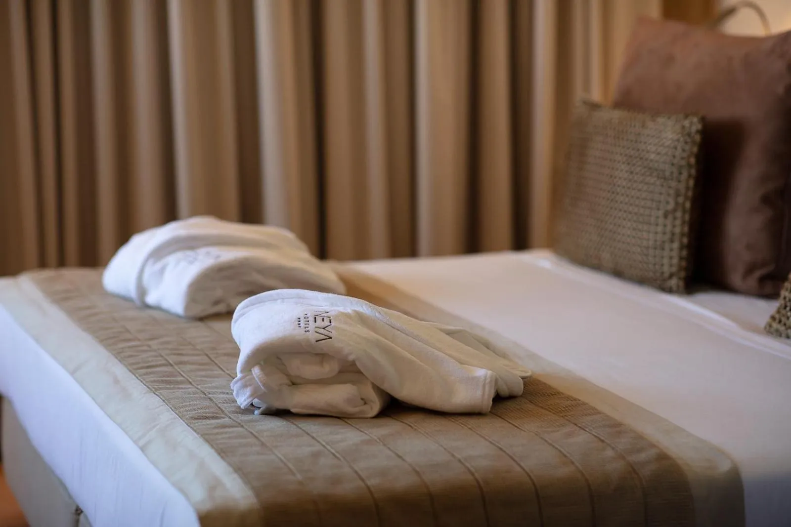 Bed in NEYA Lisboa Hotel