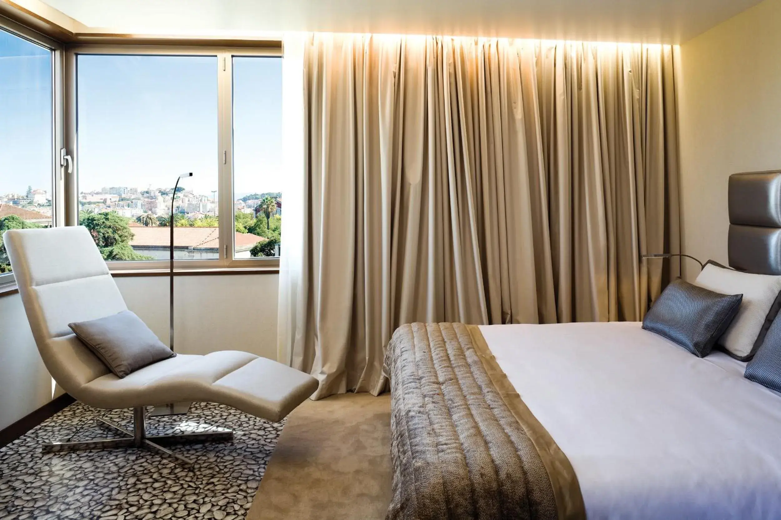 Bed in NEYA Lisboa Hotel Bed in NEYA Lisboa Hotel