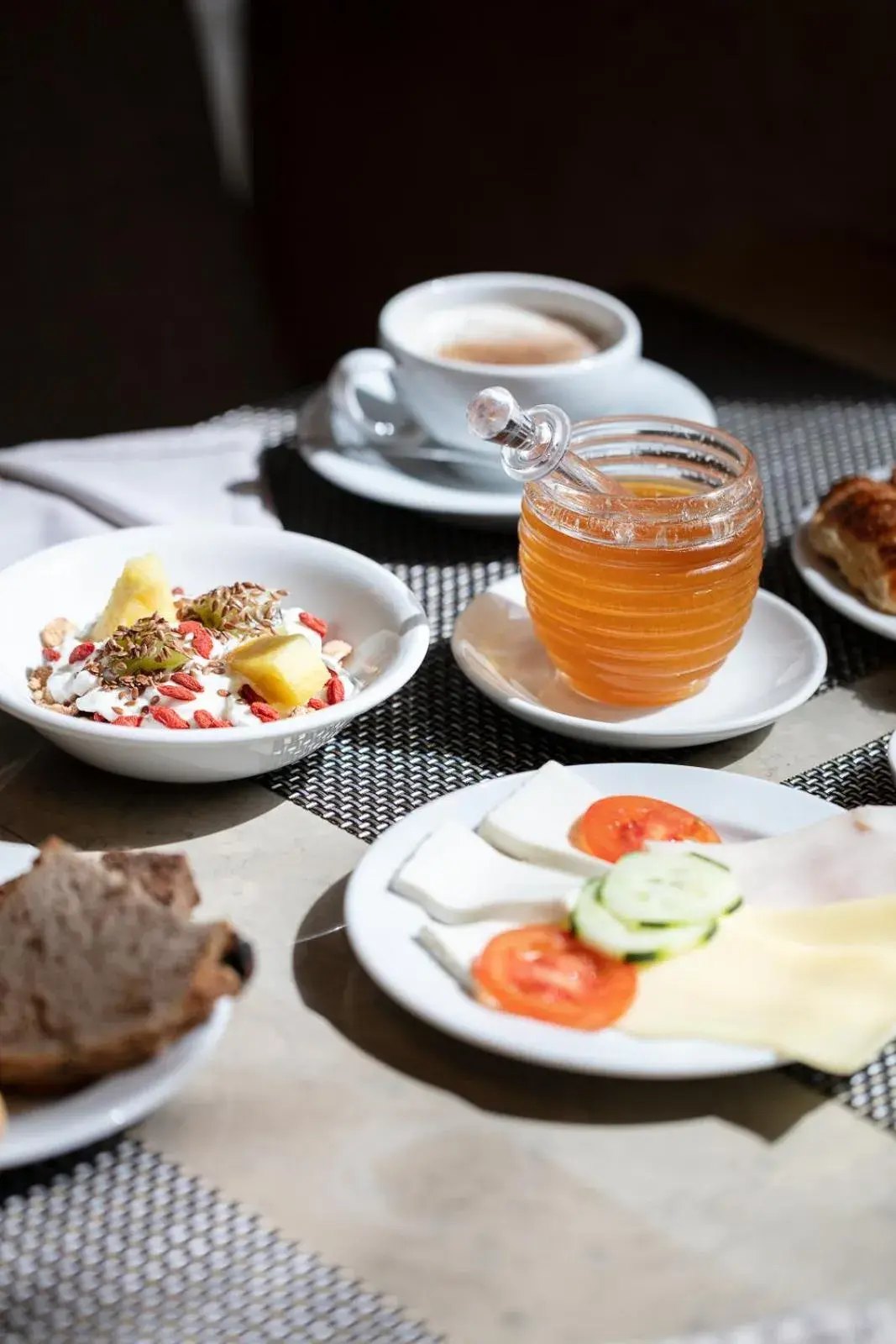 Food and drinks in NEYA Lisboa Hotel Food and drinks in NEYA Lisboa Hotel