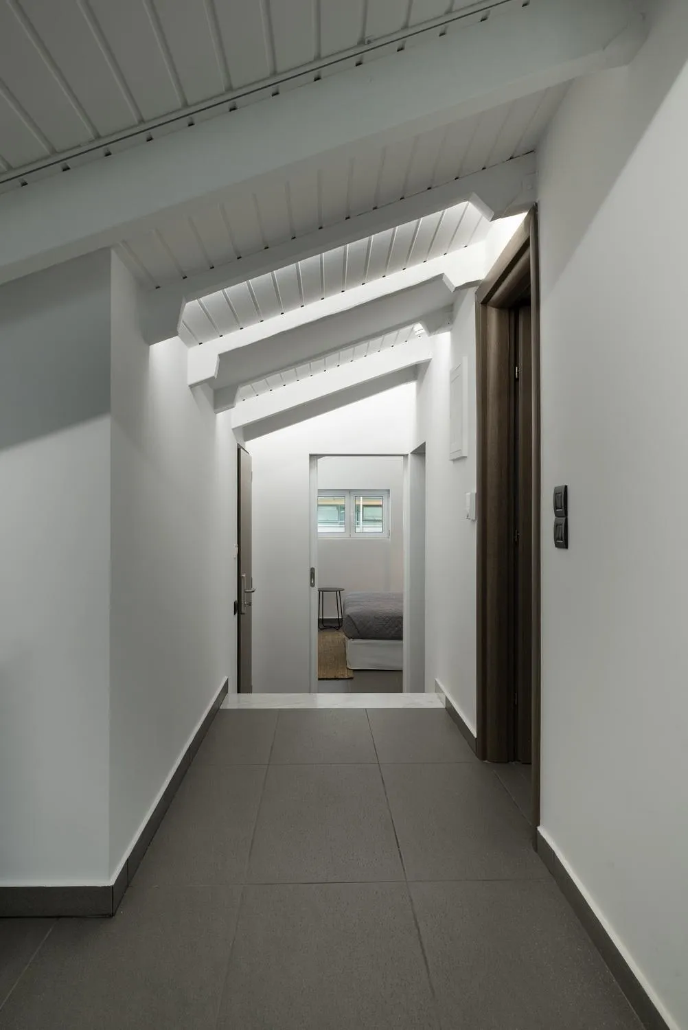 Area and facilities in Sir Athens