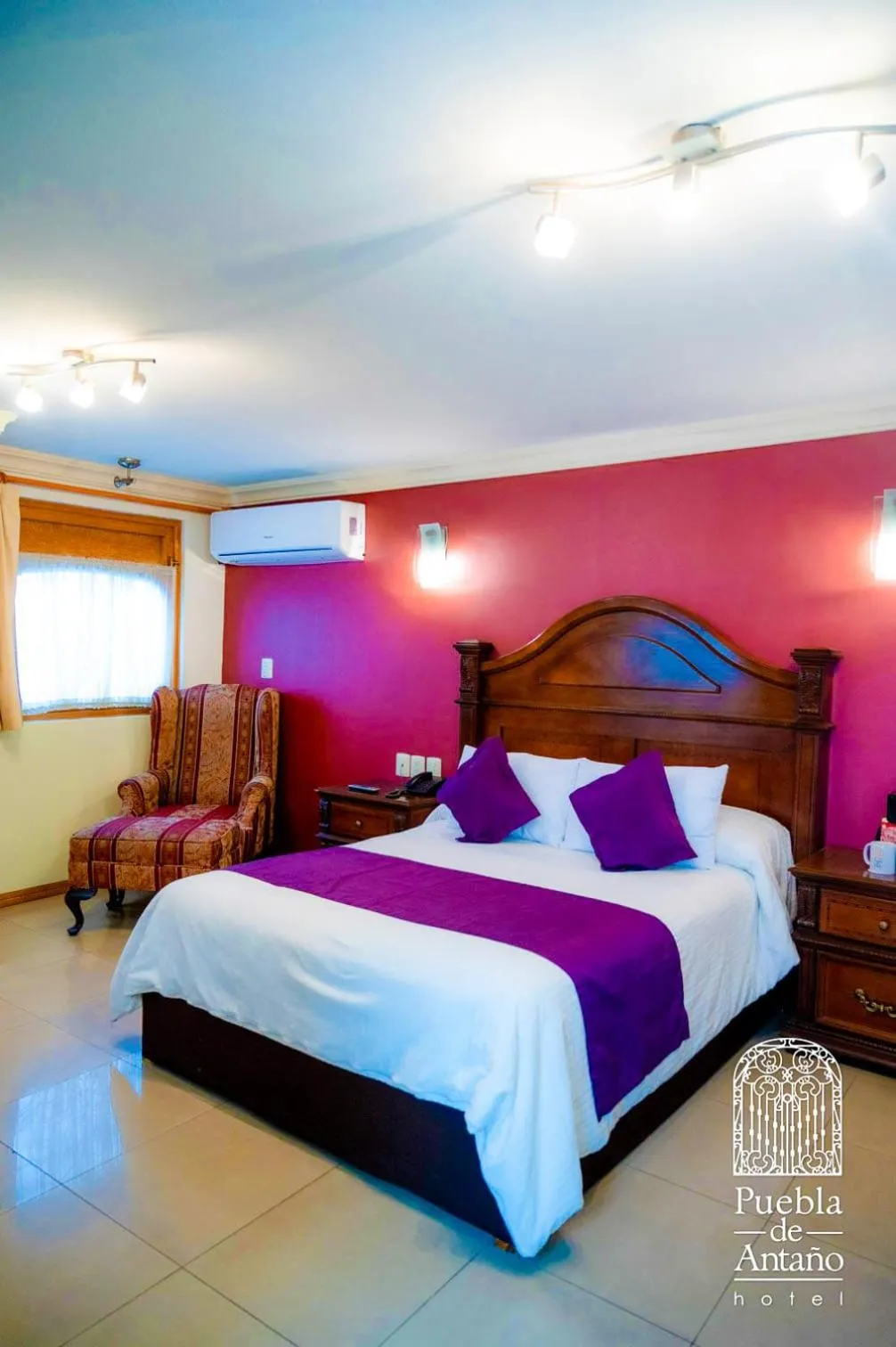 Bed in Hotel Puebla de Antaño