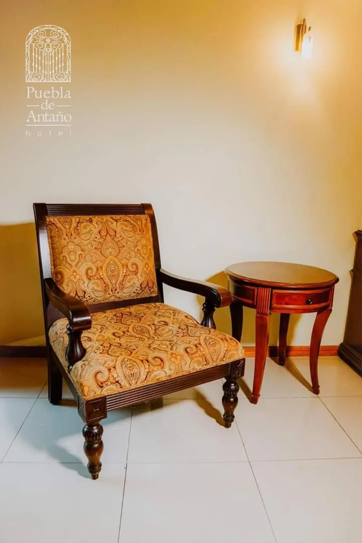 Living room in Hotel Puebla de Antaño