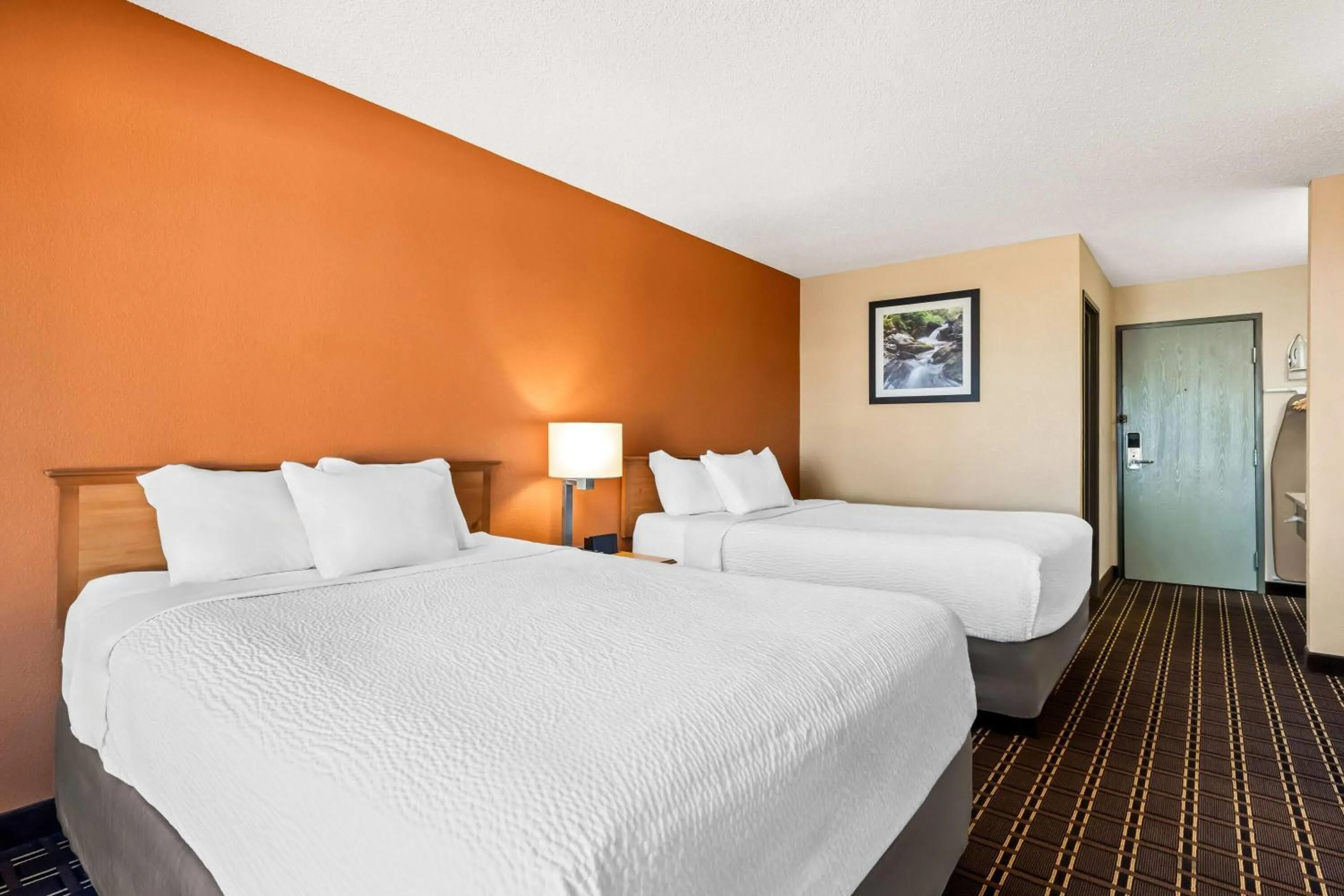 Bed in Days Inn by Wyndham Black River Falls - Access to ATV Trail