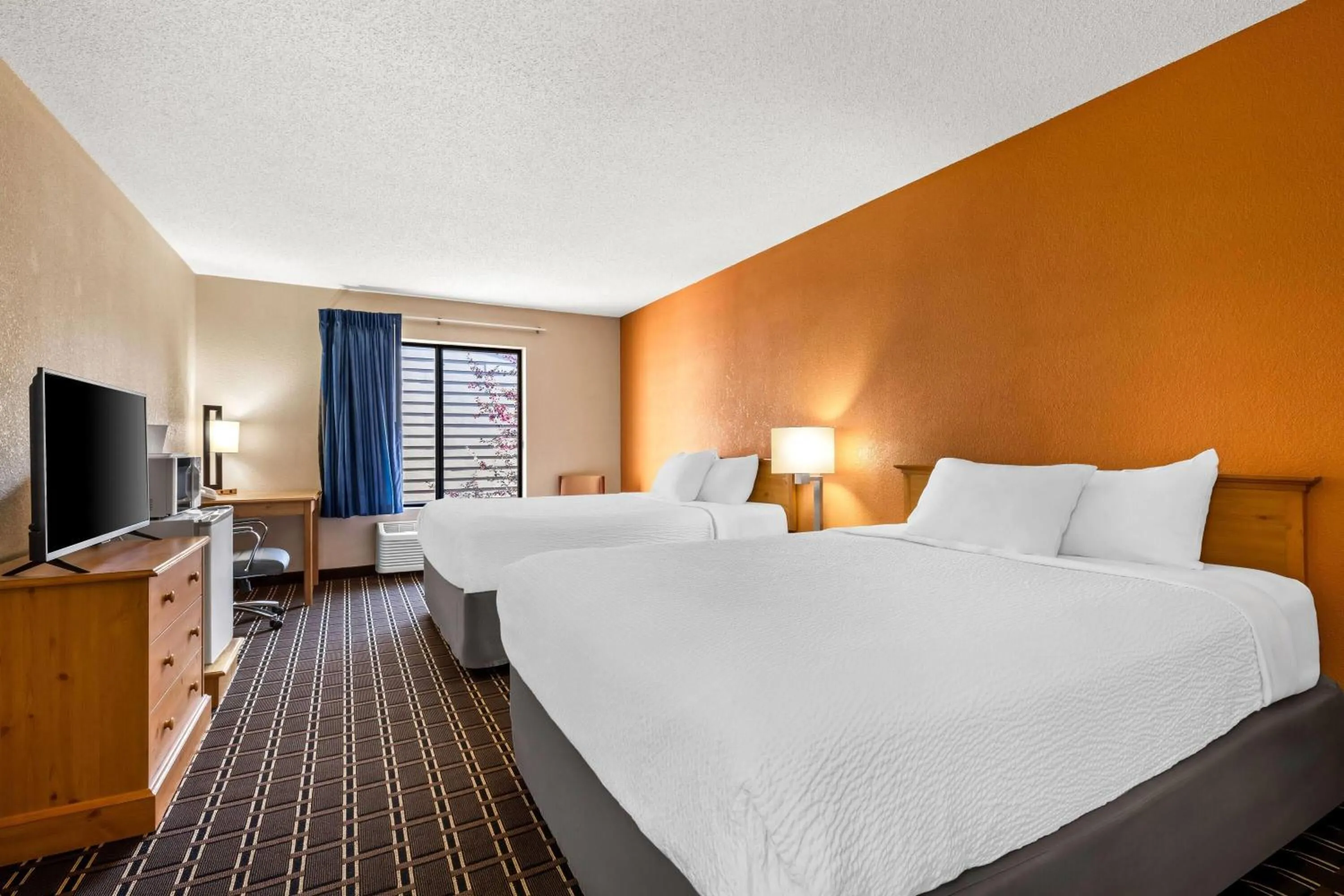 Bed in Days Inn by Wyndham Black River Falls - Access to ATV Trail