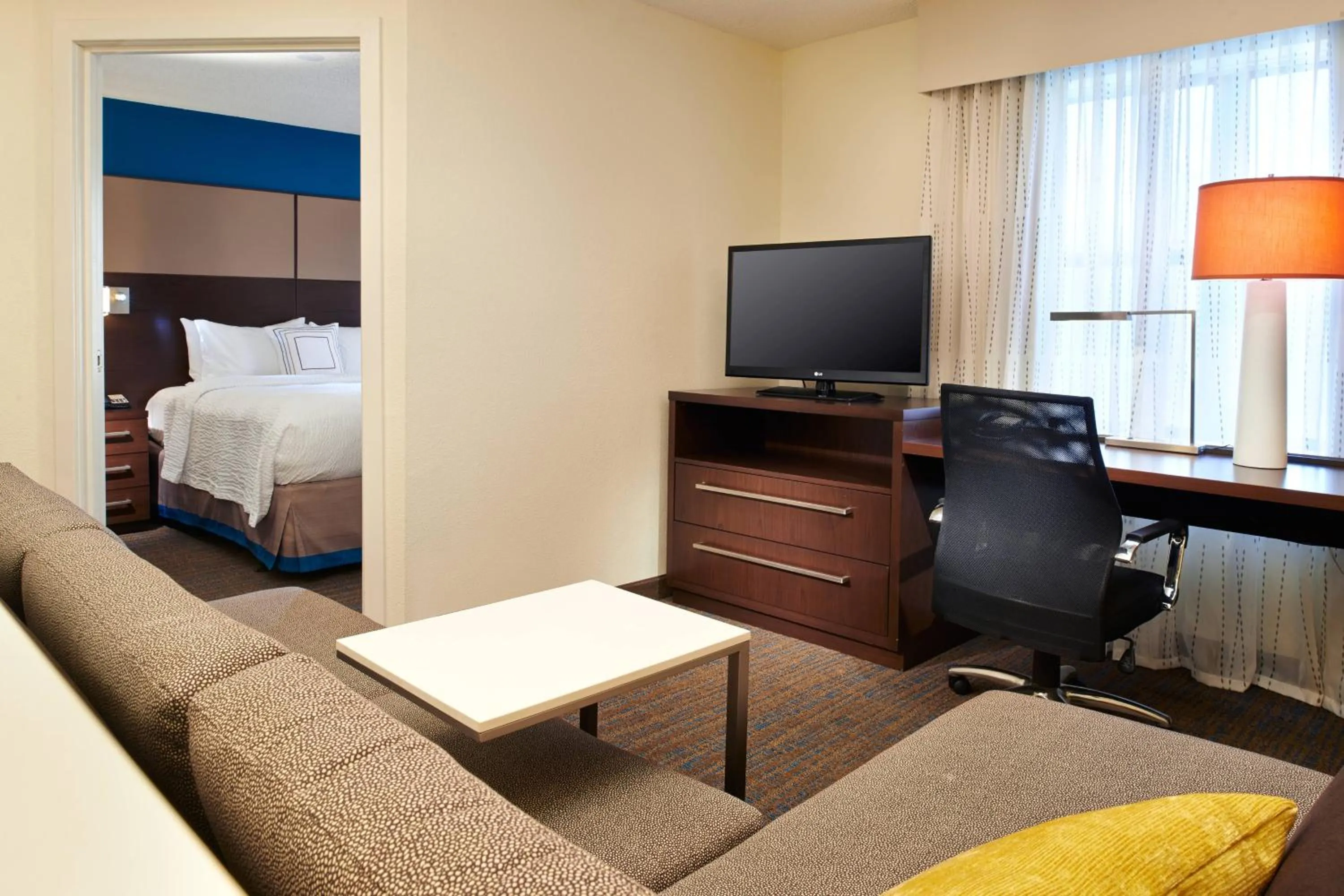 Bedroom, Bed in Residence Inn by Marriott Ann Arbor North