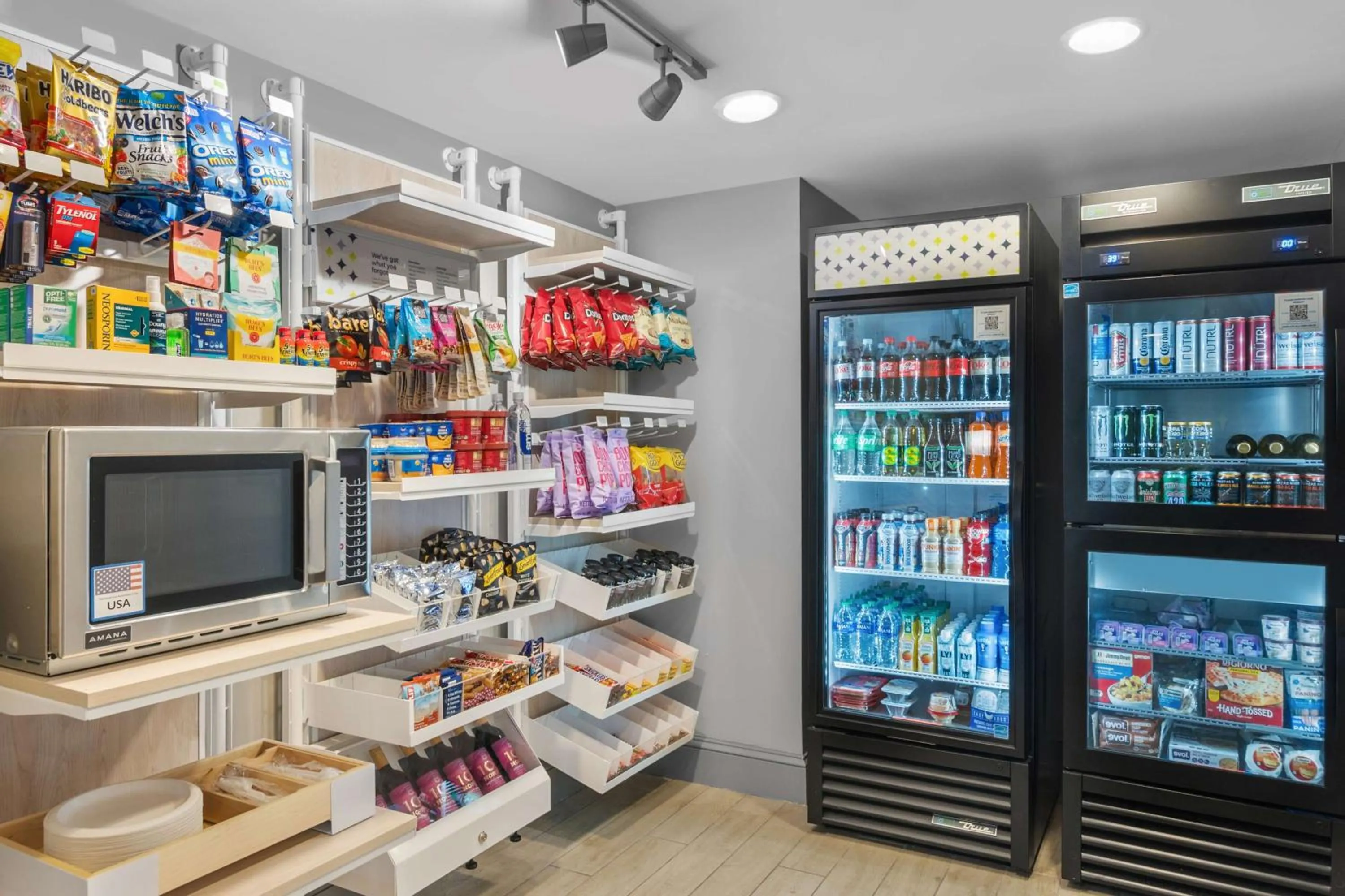 Restaurant/places to eat in Villa Victor, Ascend Hotel Collection