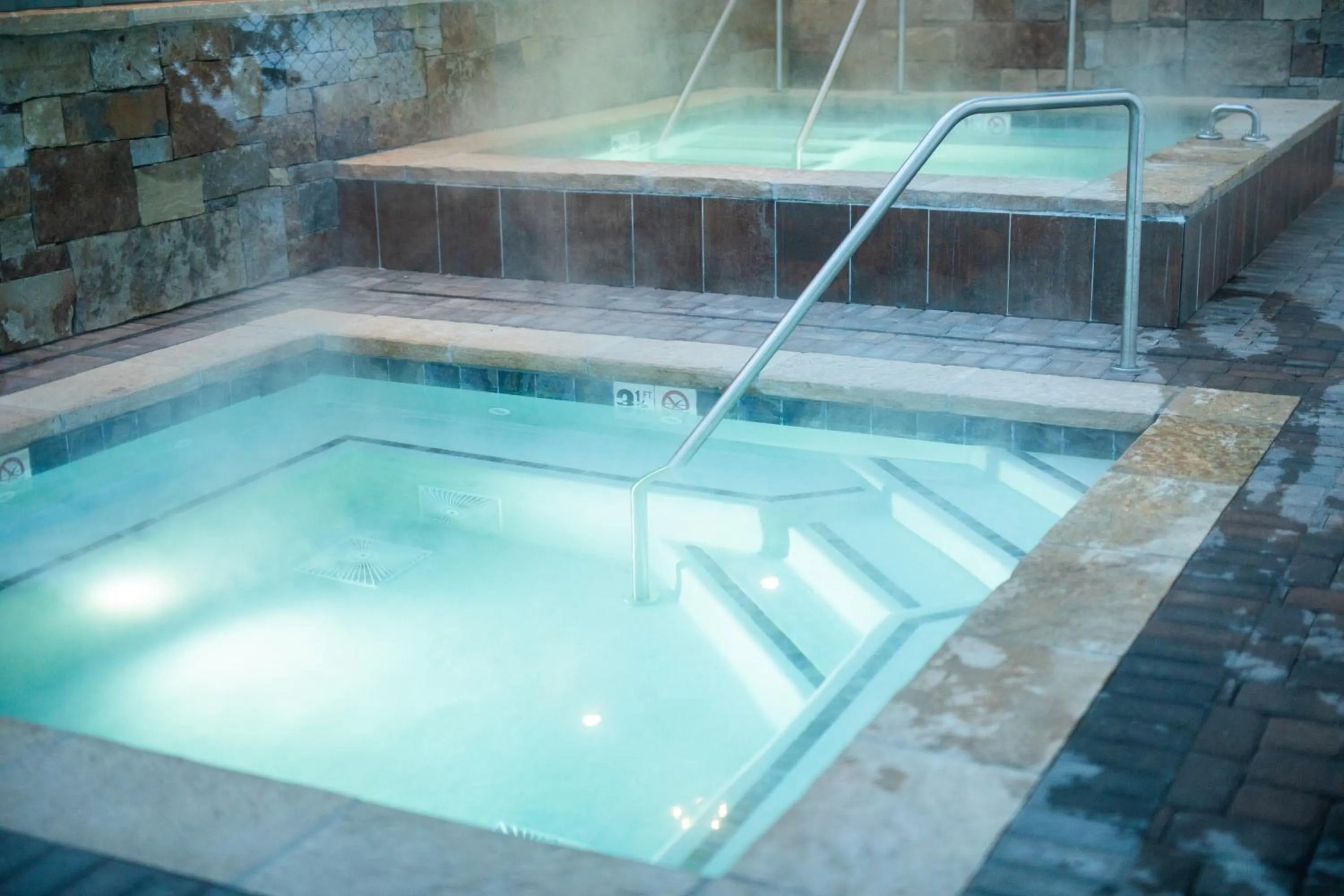 Hot Tub in Vail Racquet Club Mountain Resort