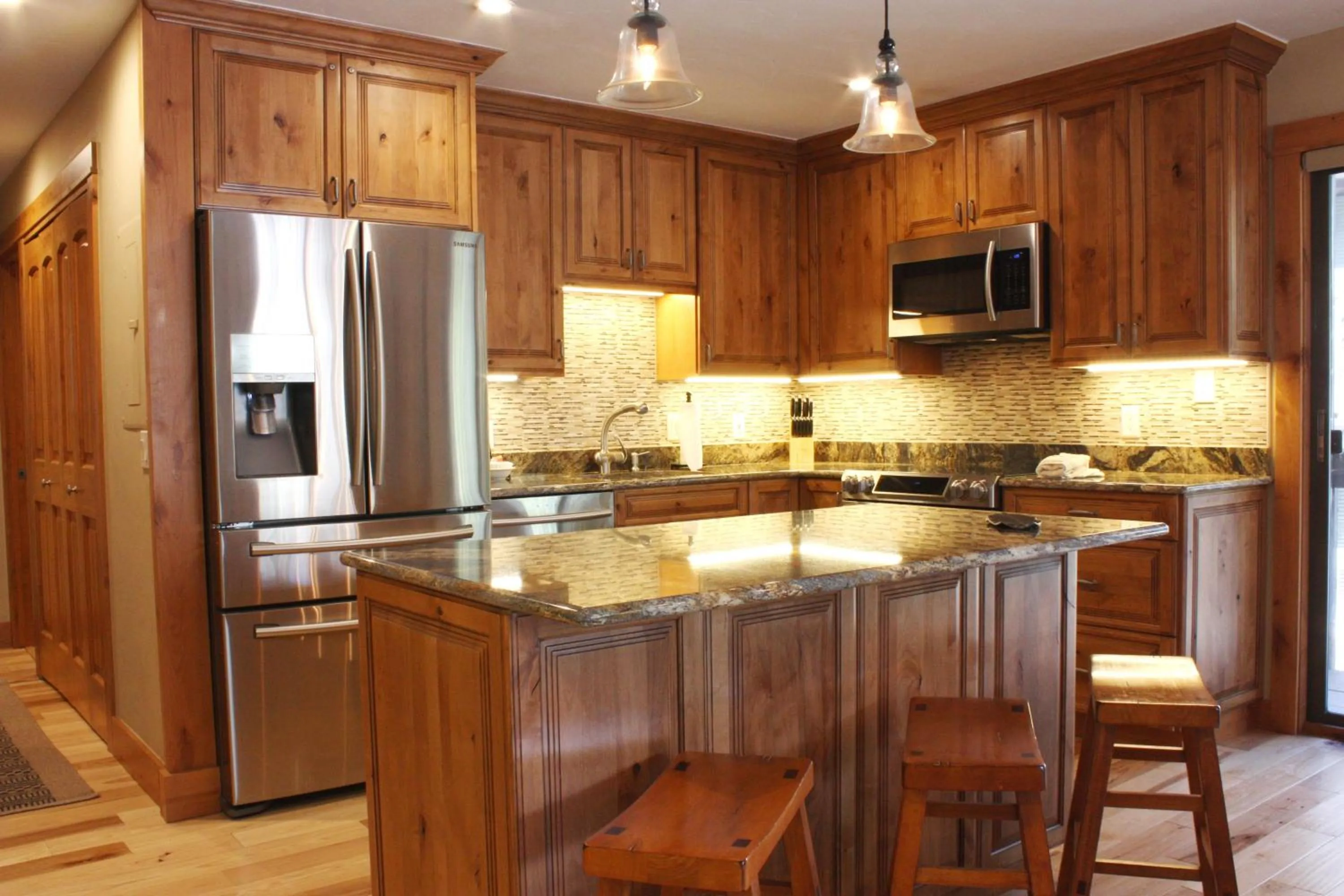 Kitchen or kitchenette in Vail Racquet Club Mountain Resort