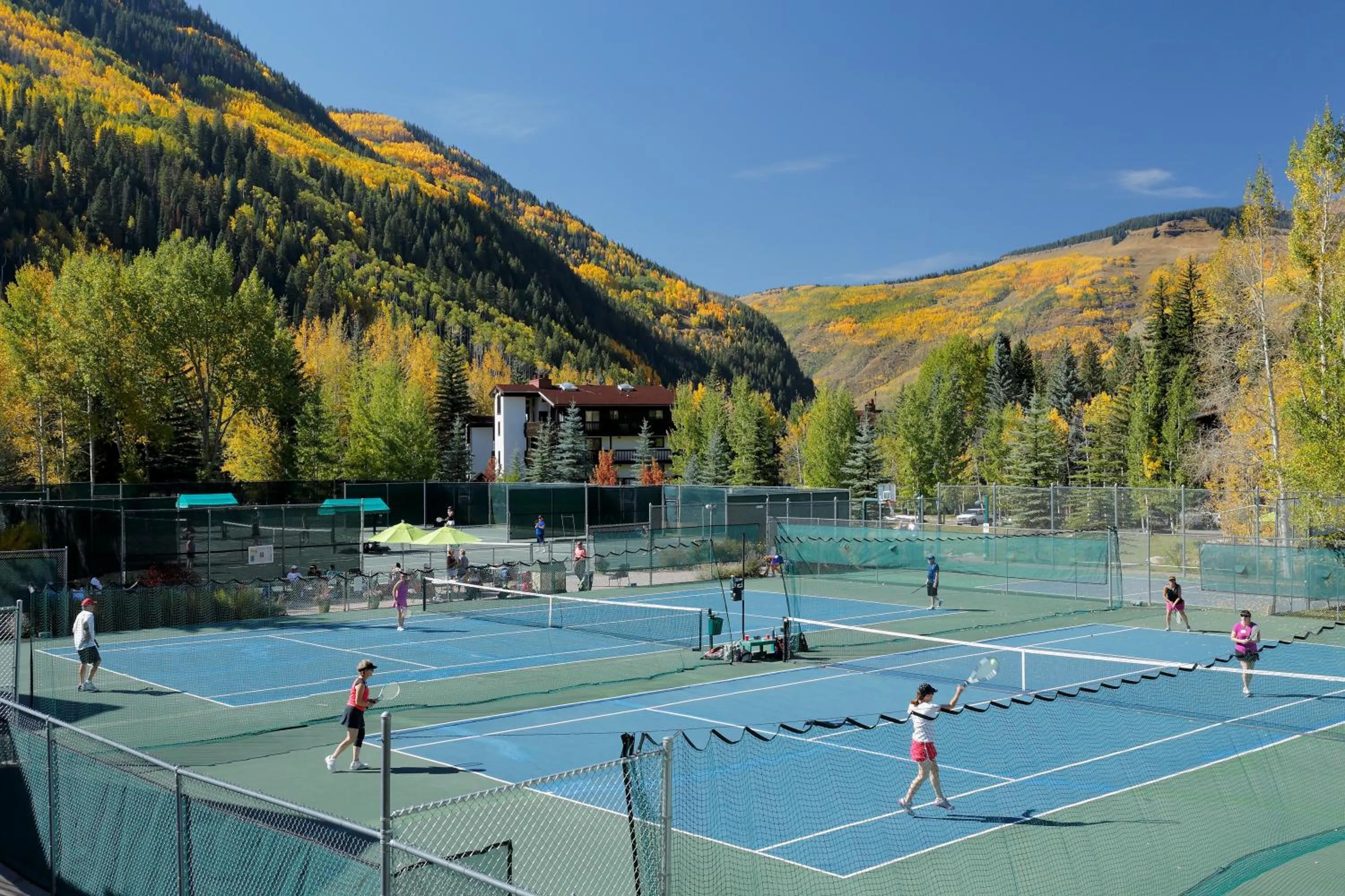 Fitness centre/facilities in Vail Racquet Club Mountain Resort