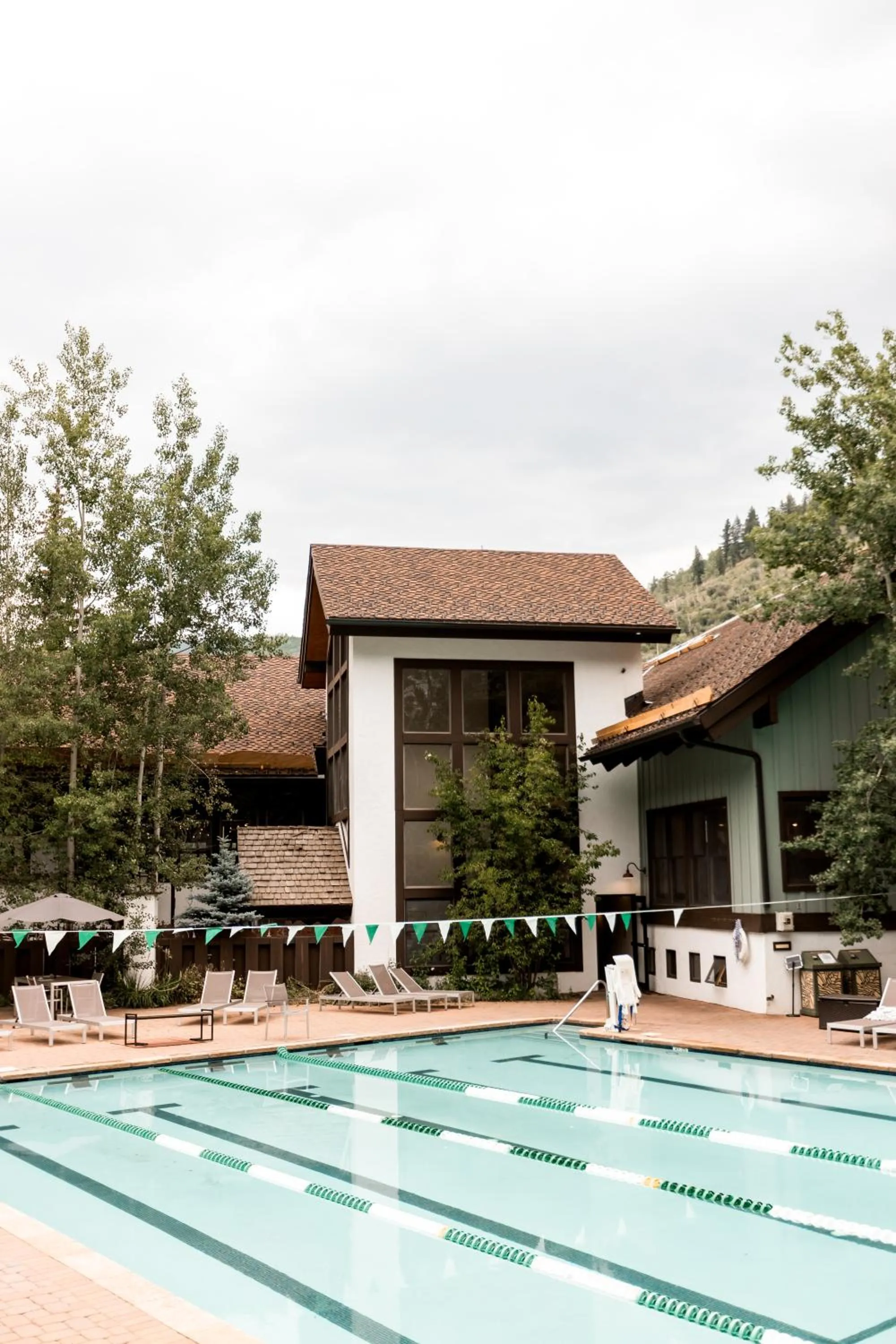 Swimming pool in Vail Racquet Club Mountain Resort