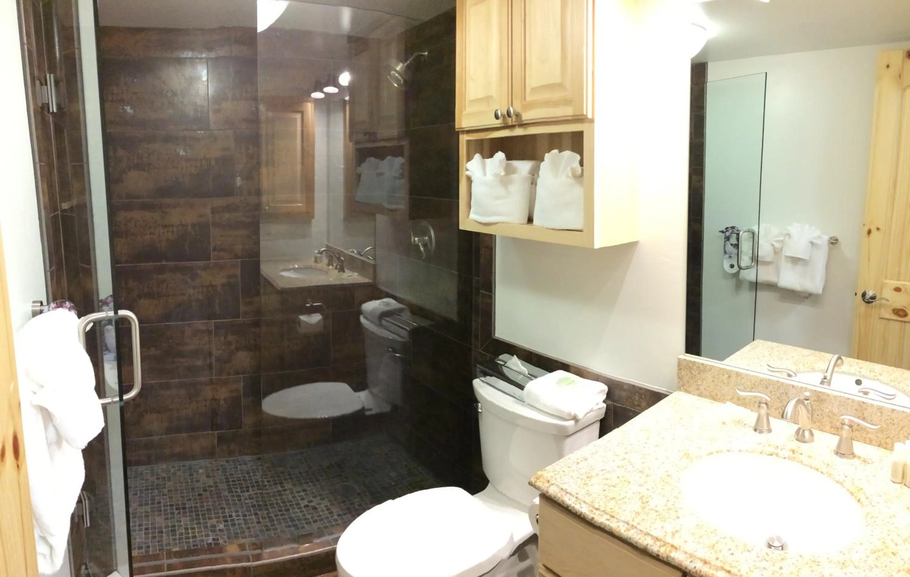 Shower in Vail Racquet Club Mountain Resort