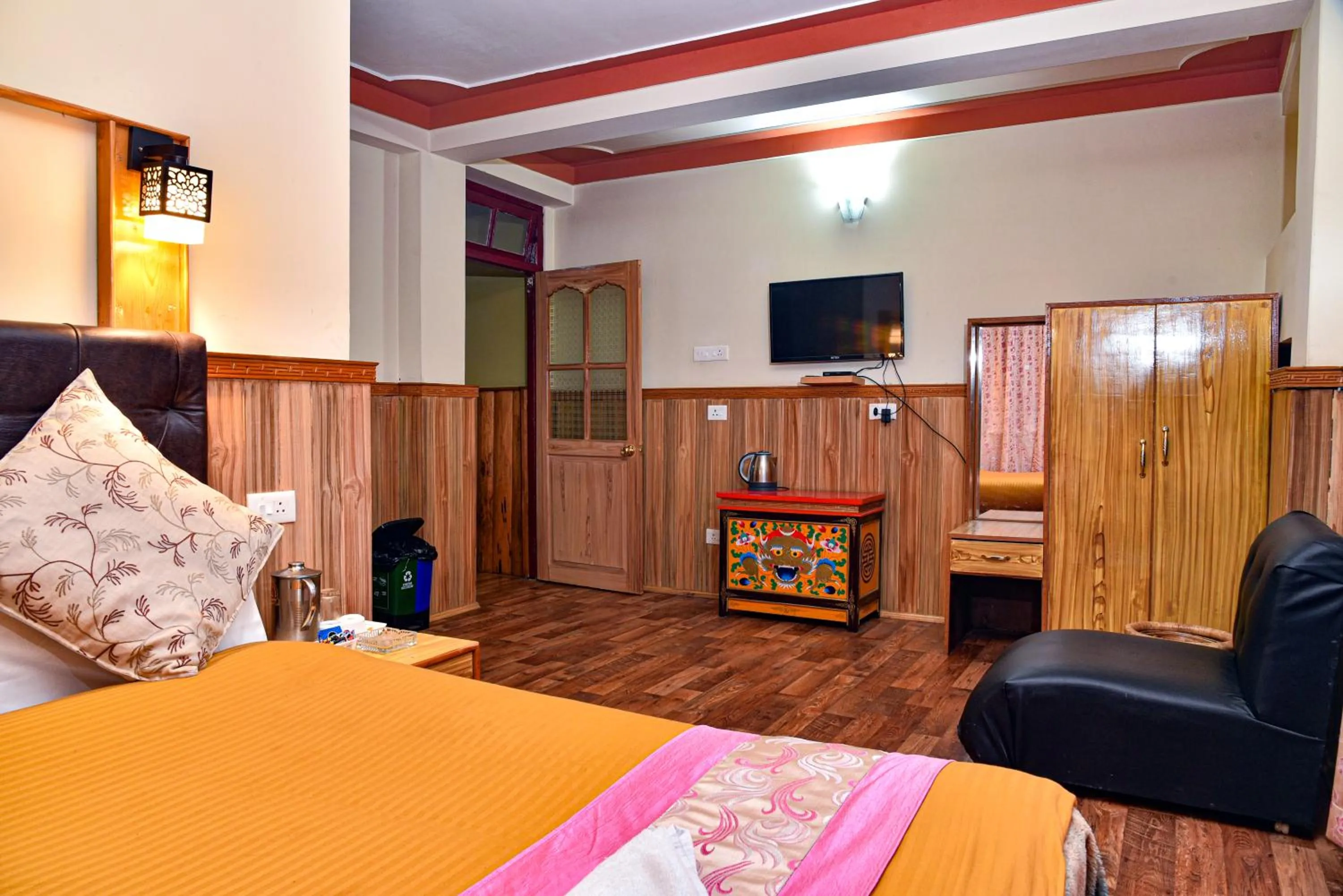 Bedroom, Bed in Rufina Blue Pine