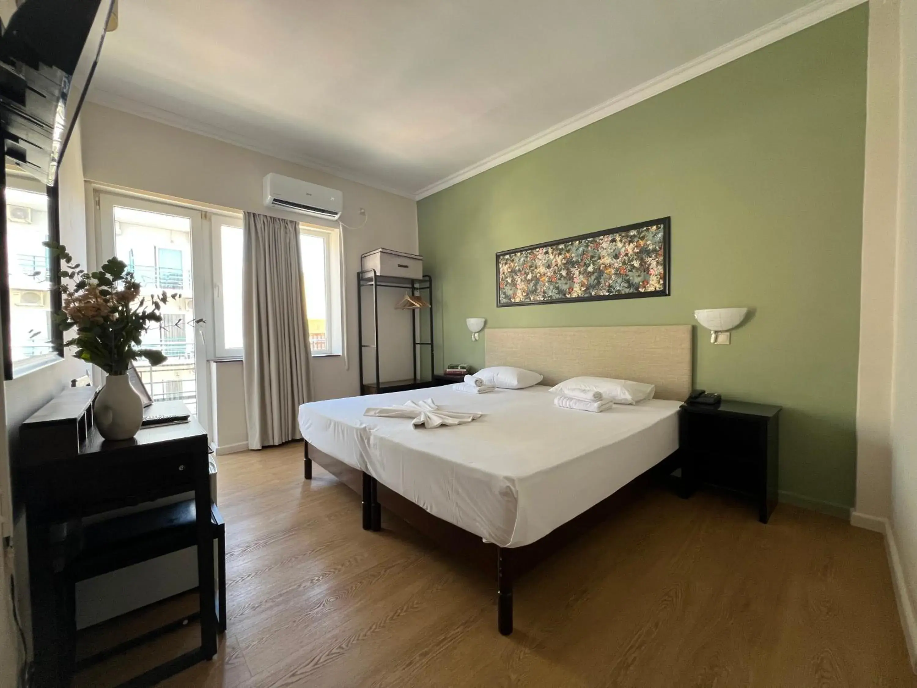 Double or Twin Room with Balcony - single occupancy in Grand Hotel Loutraki Double or Twin Room with Balcony - single occupancy in Grand Hotel Loutraki