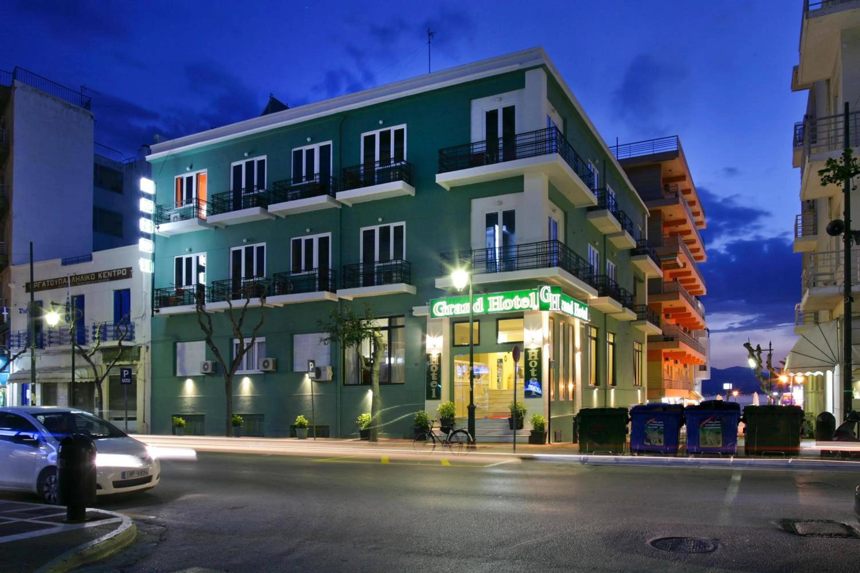Facade/entrance in Grand Hotel Loutraki