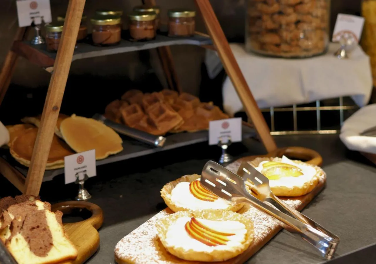 Breakfast in Oniros Residences