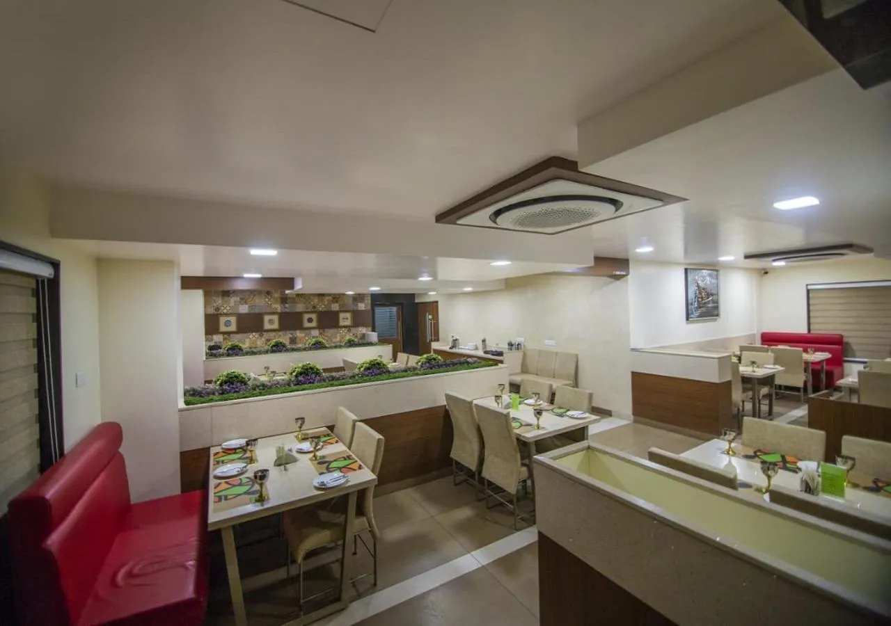 Dining area in Hotel iStay