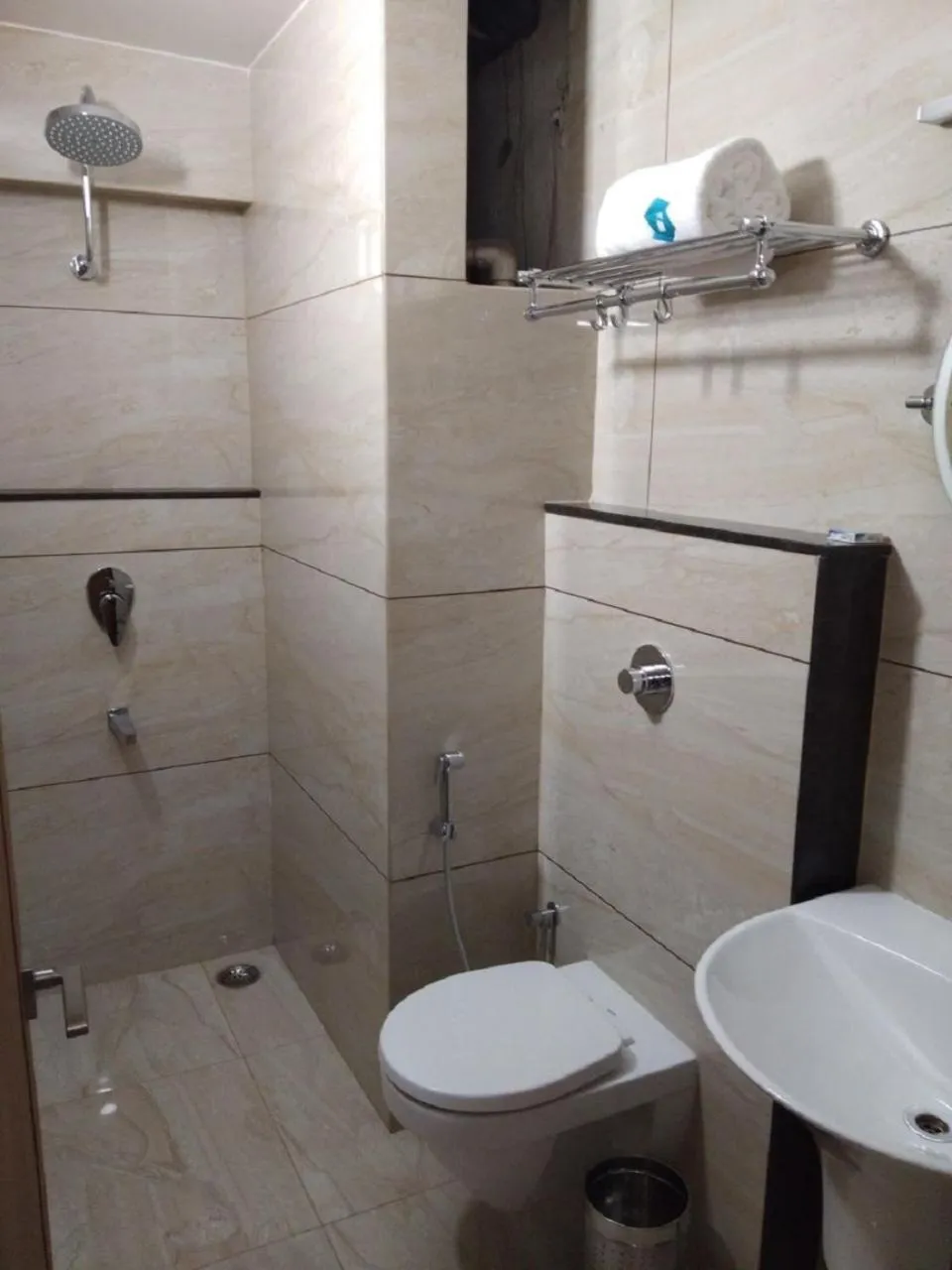 Bathroom in Hotel iStay