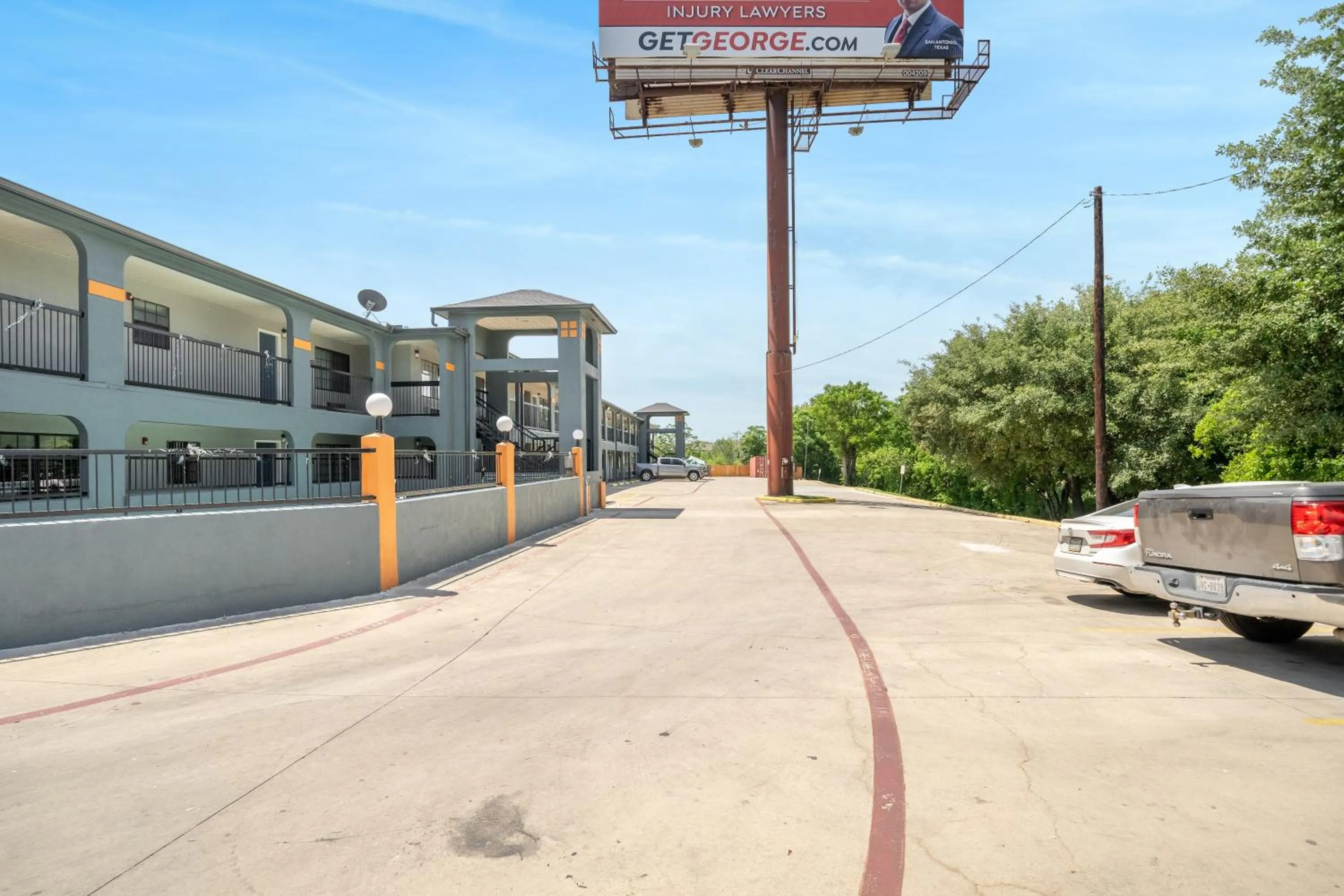 Parking in Super 8 by Wyndham San Antonio/Riverwalk Area