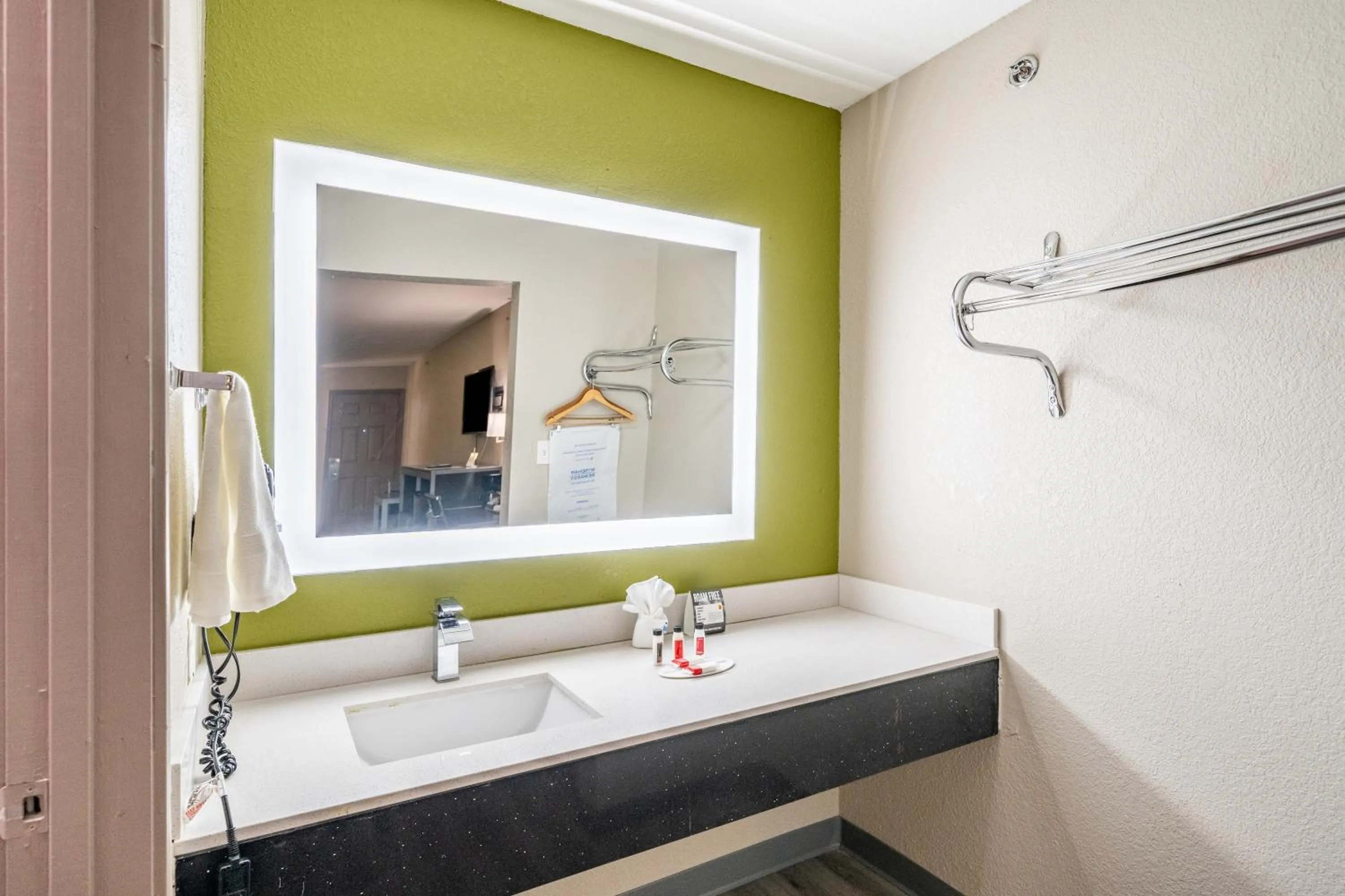 Bathroom in Super 8 by Wyndham San Antonio/Riverwalk Area