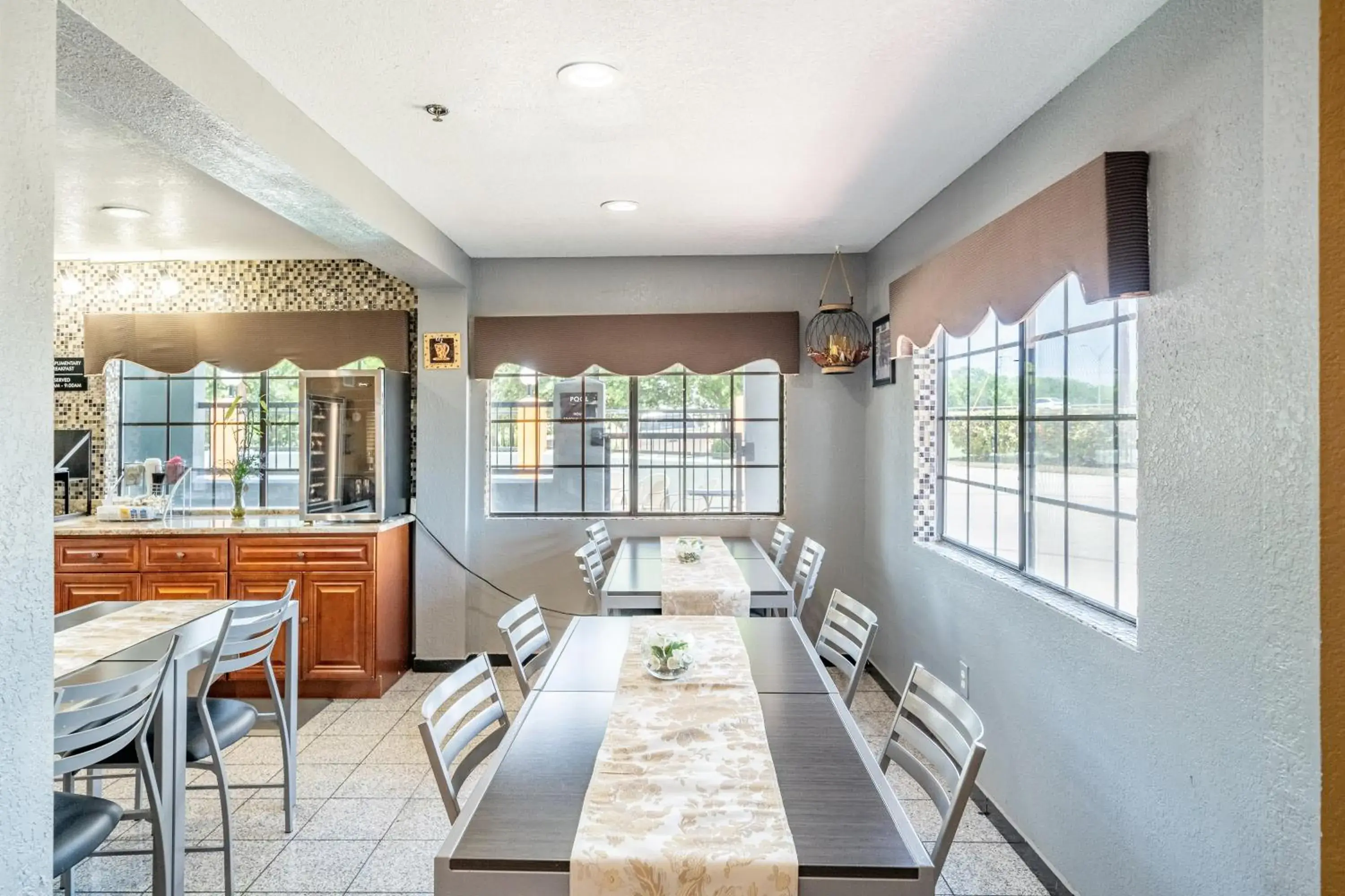 Breakfast in Super 8 by Wyndham San Antonio/Riverwalk Area Breakfast in Super 8 by Wyndham San Antonio/Riverwalk Area