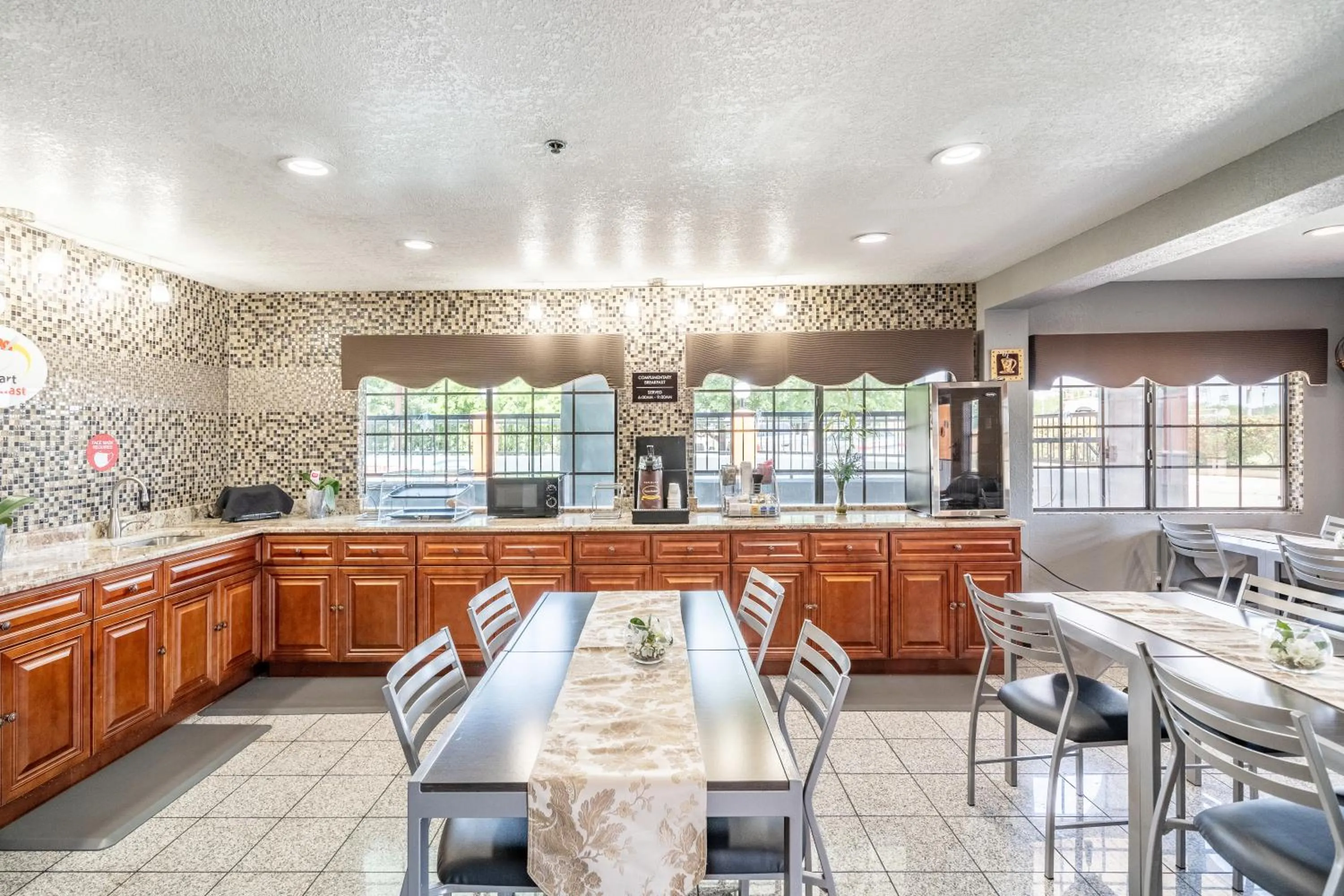 Breakfast in Super 8 by Wyndham San Antonio/Riverwalk Area