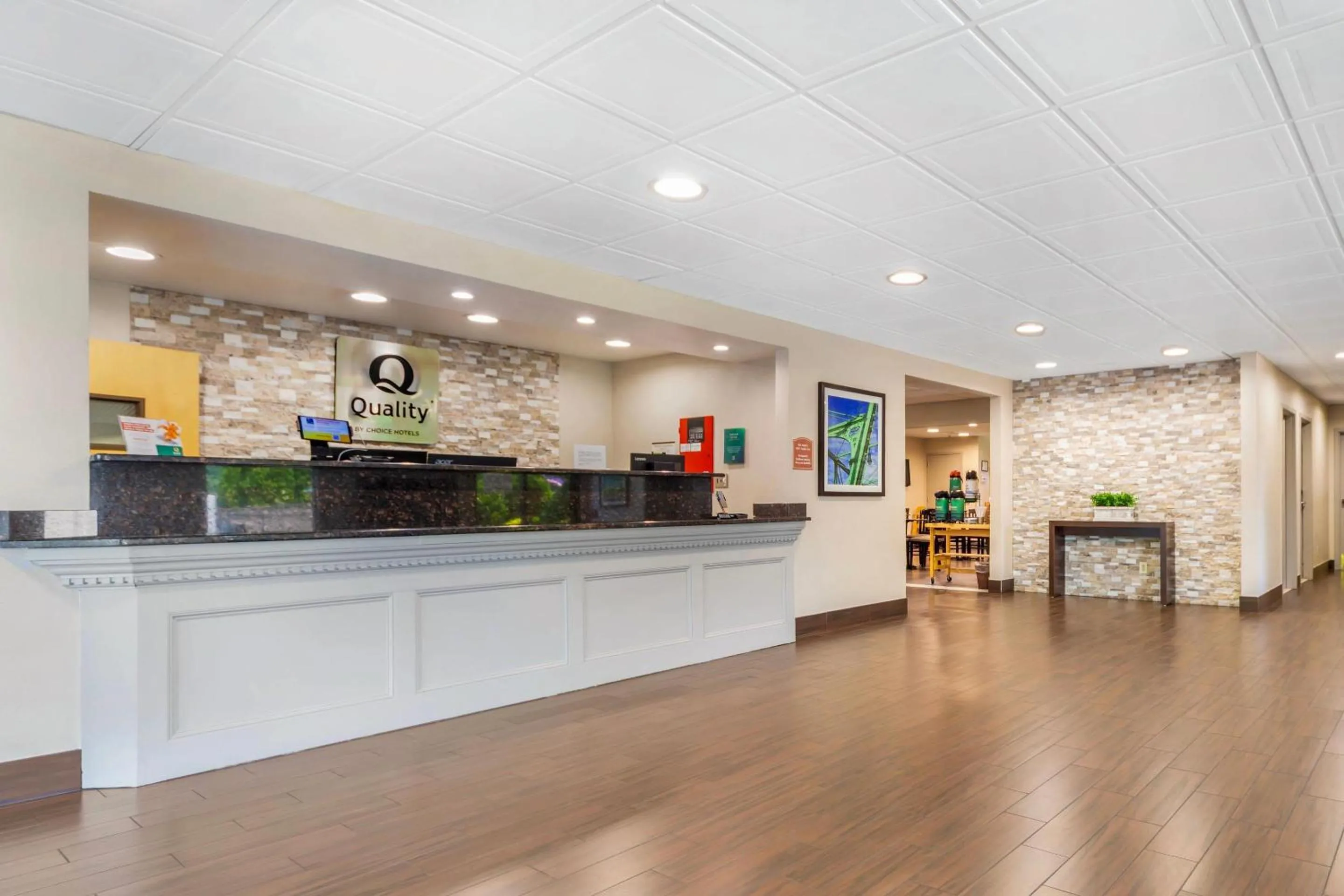 Lobby or reception in Quality Inn & Suites NJ State Capital Area