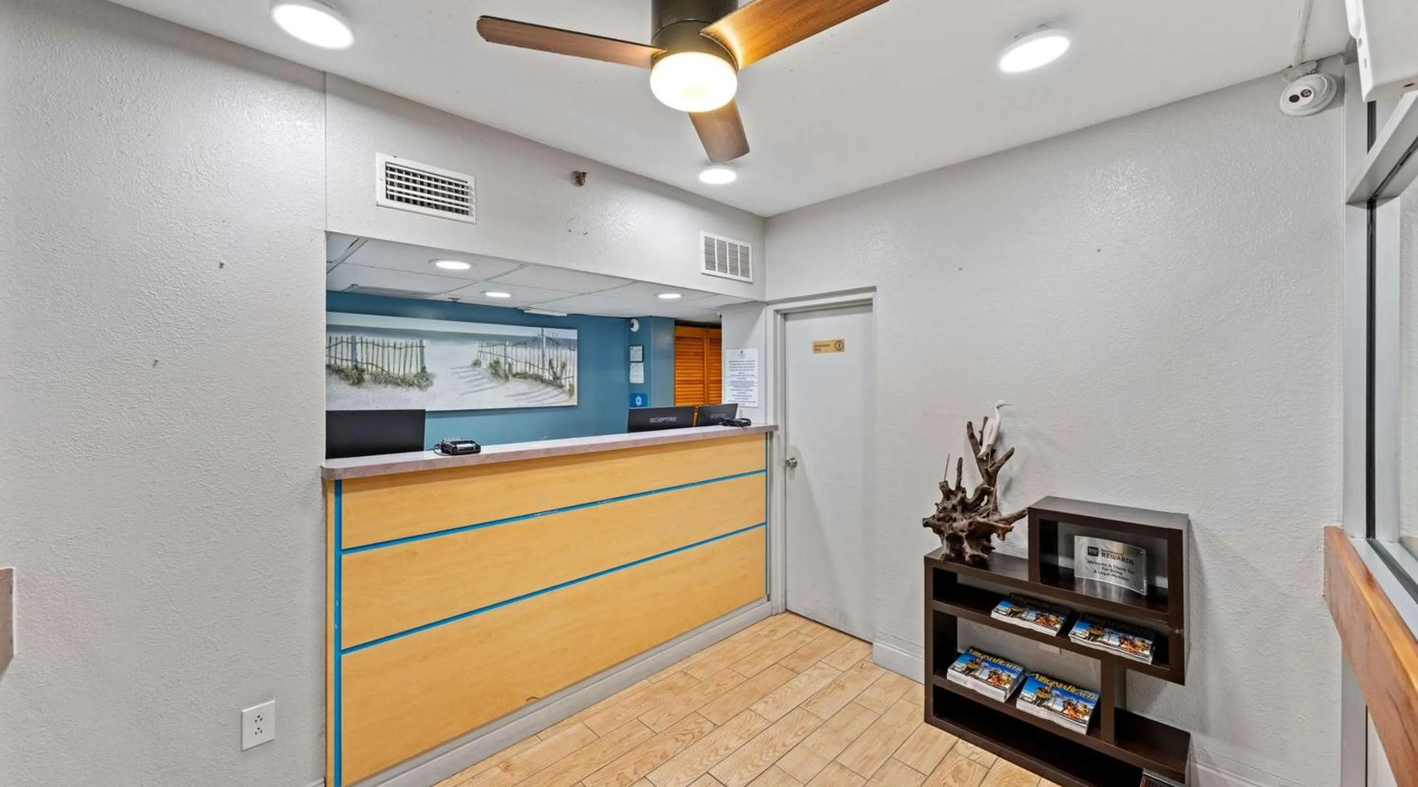 Lobby or reception in SureStay Studio by Best Western Virginia Beach Oceanfront
