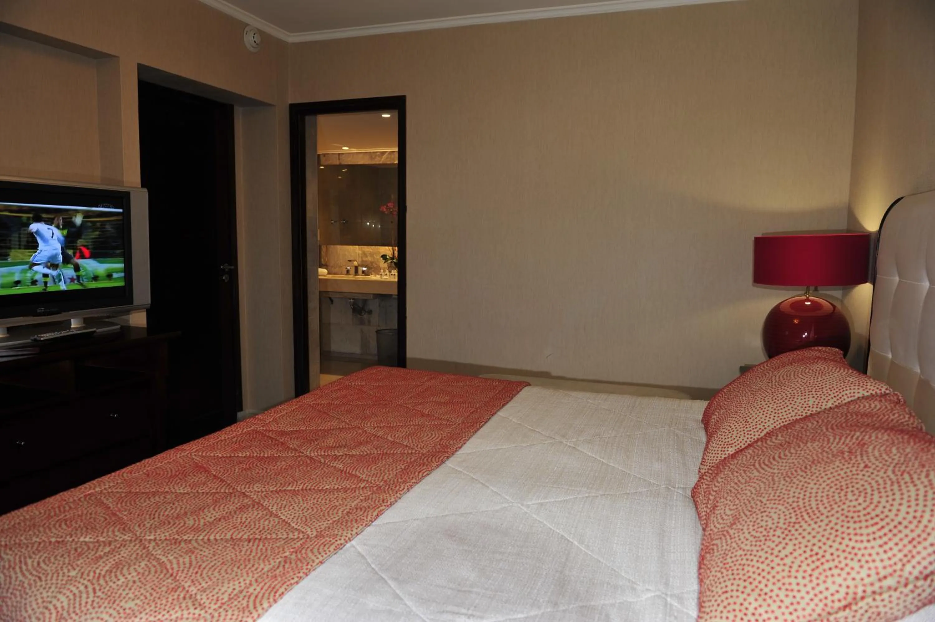 Bedroom, Bed in Hotel Patagonia