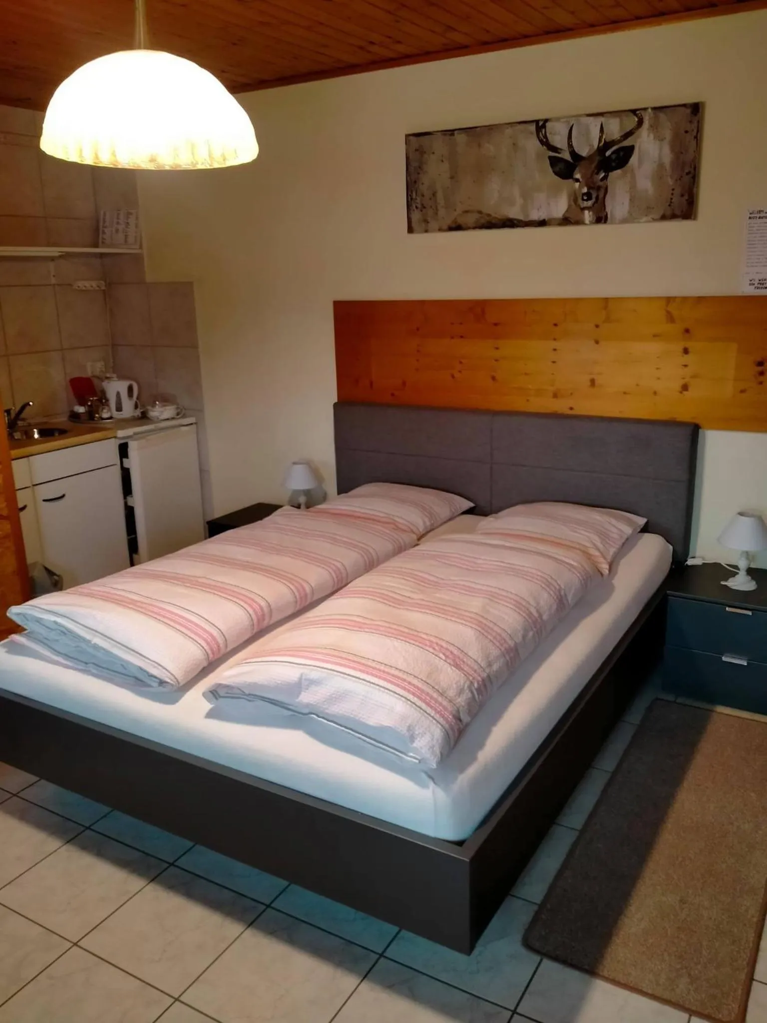 Bed in gasthof lederhose