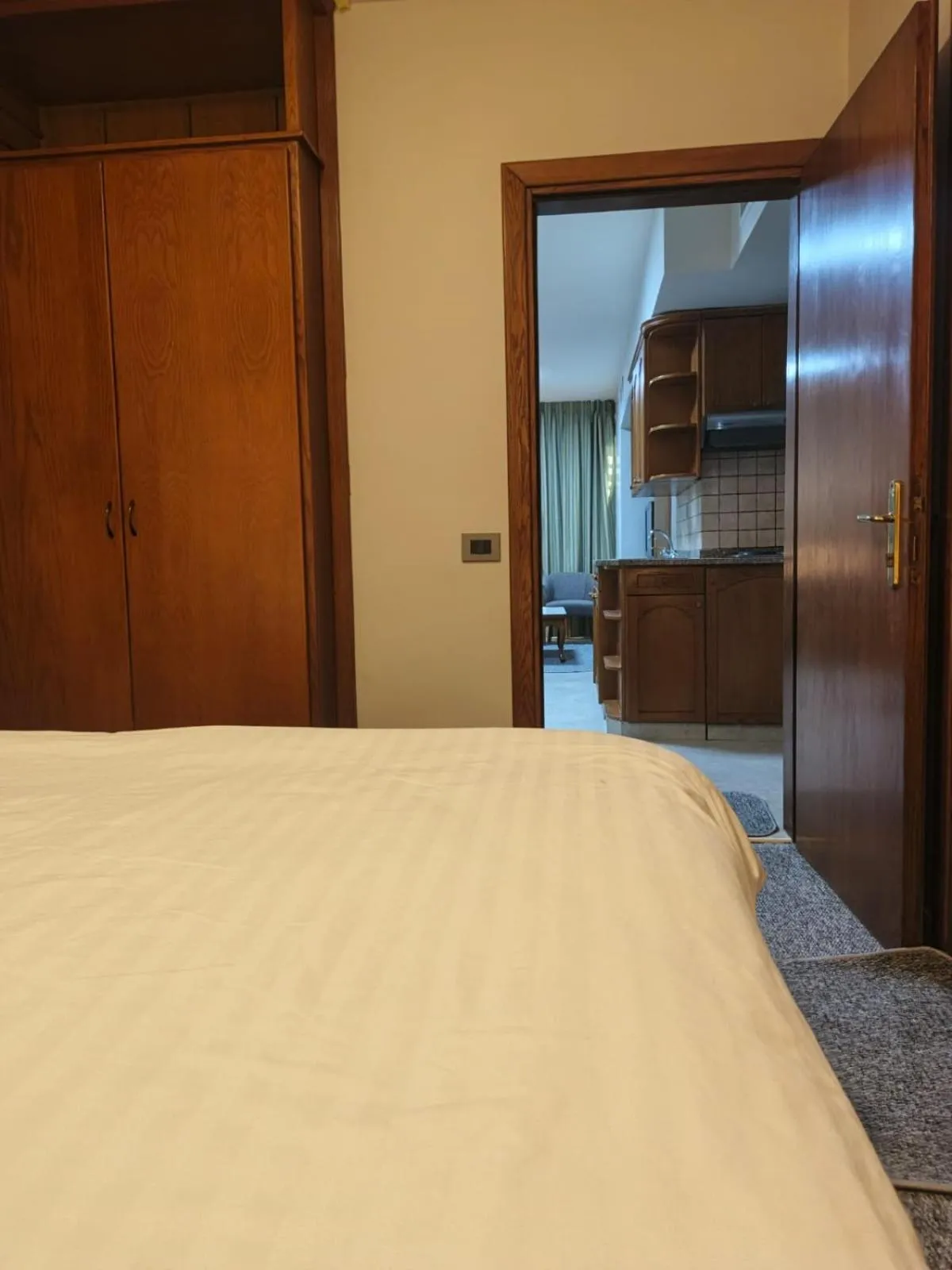 Bed in Kindi Suite Hotel