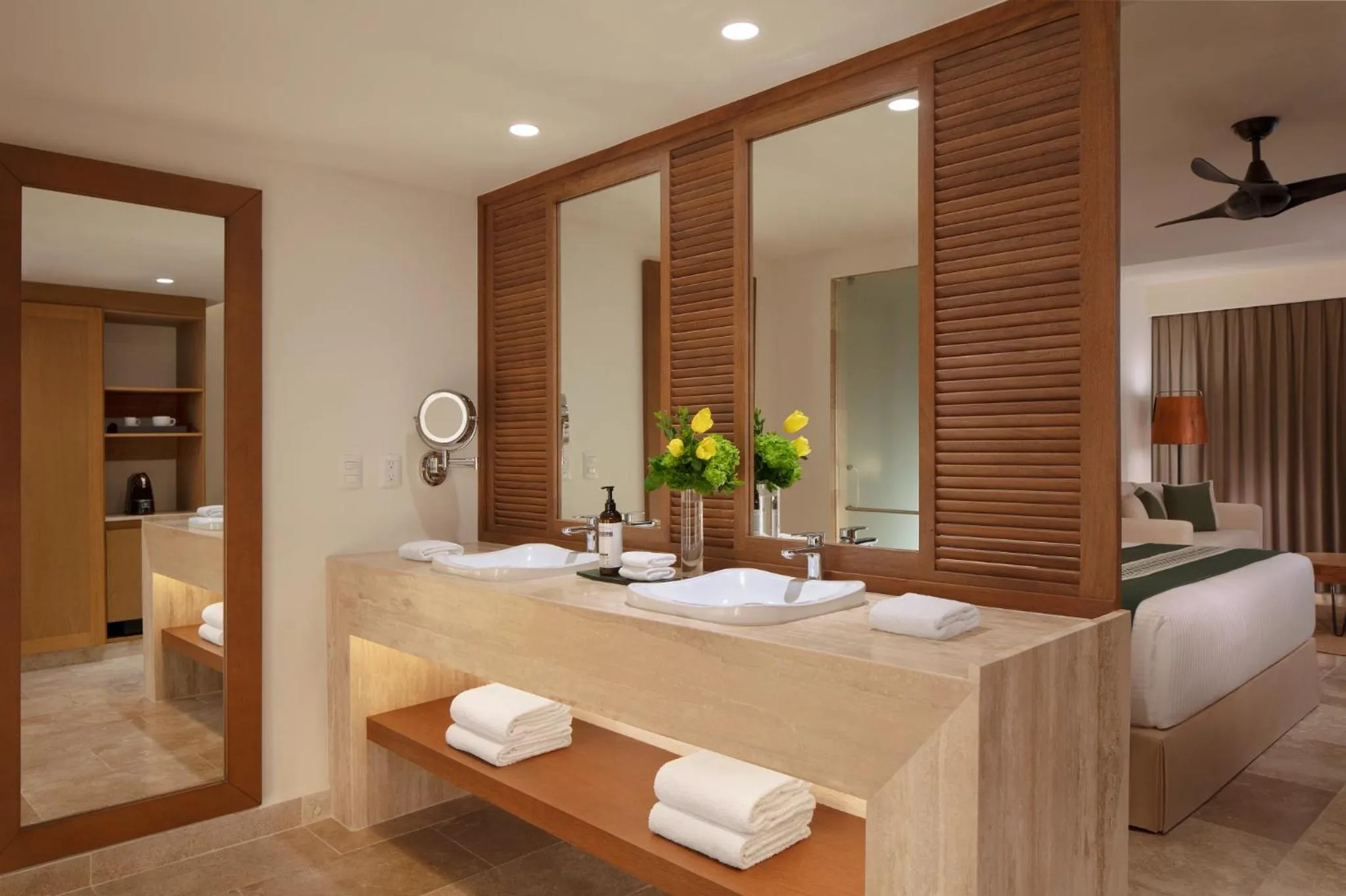 Bathroom, Bed in Dreams Sapphire Resort & Spa