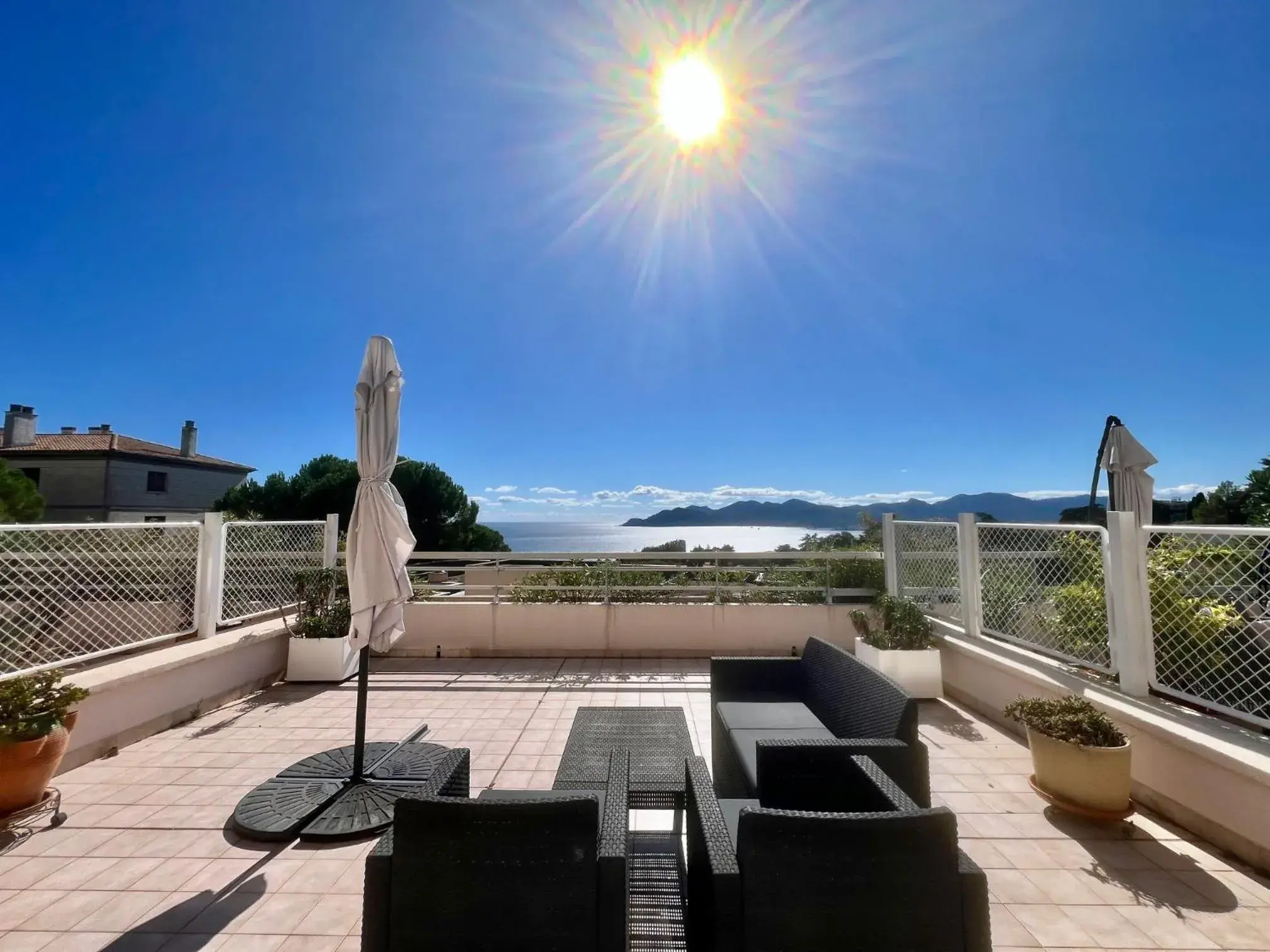 Acanthes by Welcome to Cannes Acanthes by Welcome to Cannes