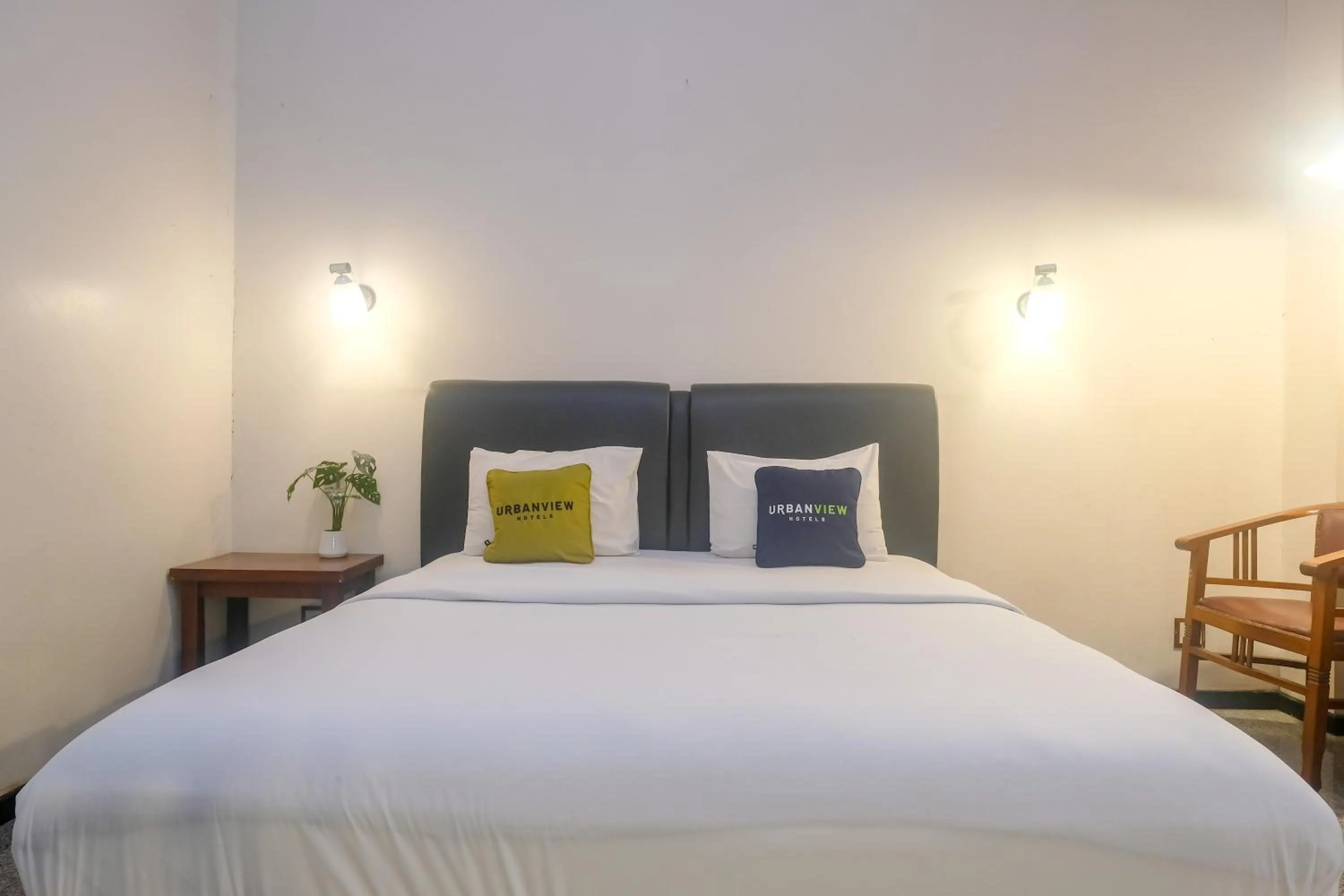 Bedroom, Bed in Urbanview Omah Pari Boutique Hotel