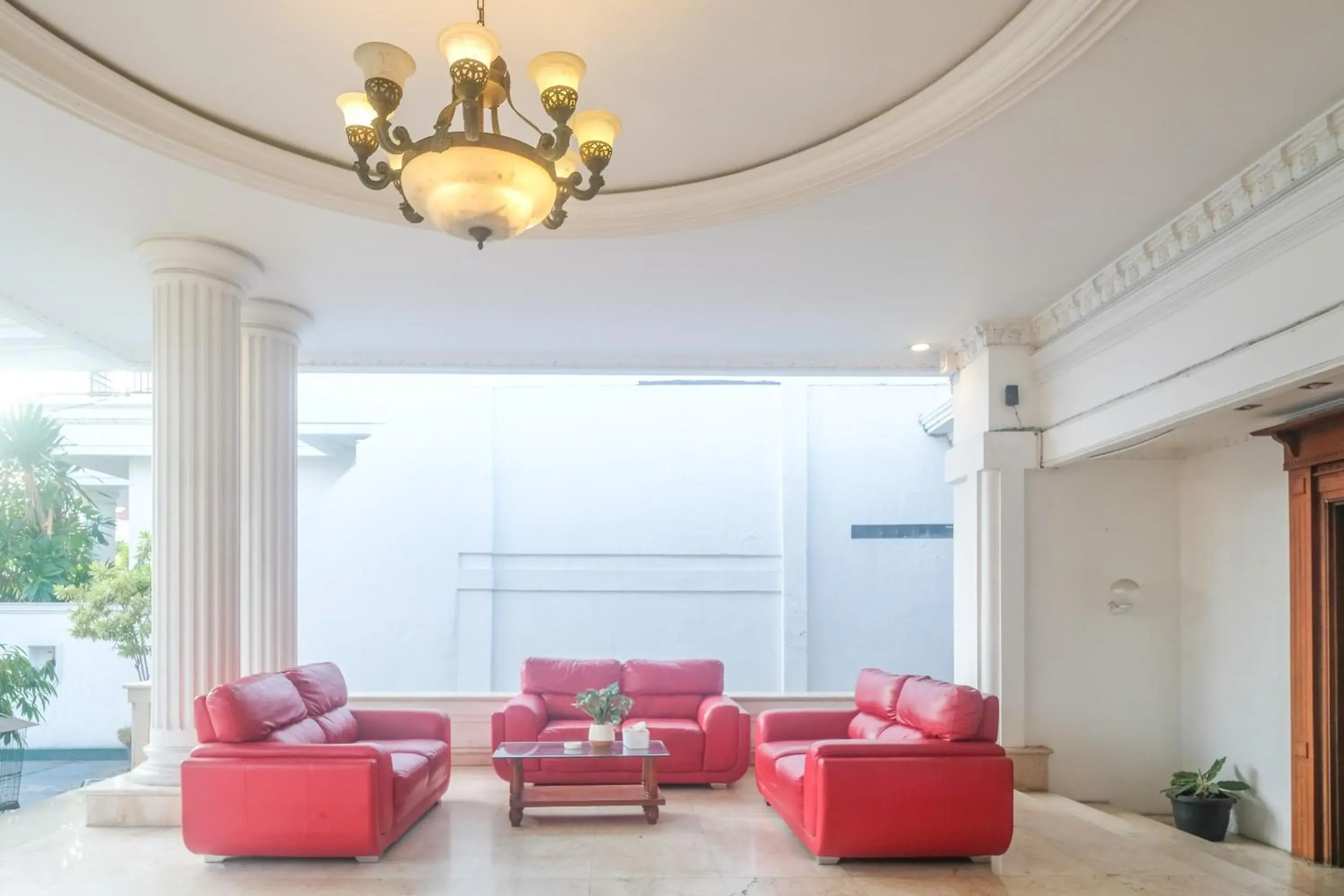 Seating area in Urbanview Omah Pari Boutique Hotel Seating area in Urbanview Omah Pari Boutique Hotel