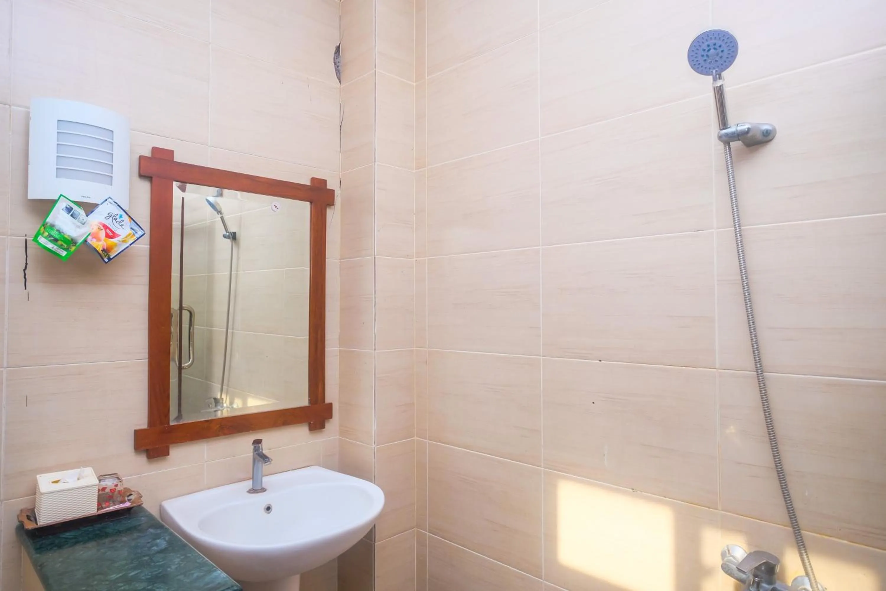 Bathroom in Urbanview Omah Pari Boutique Hotel