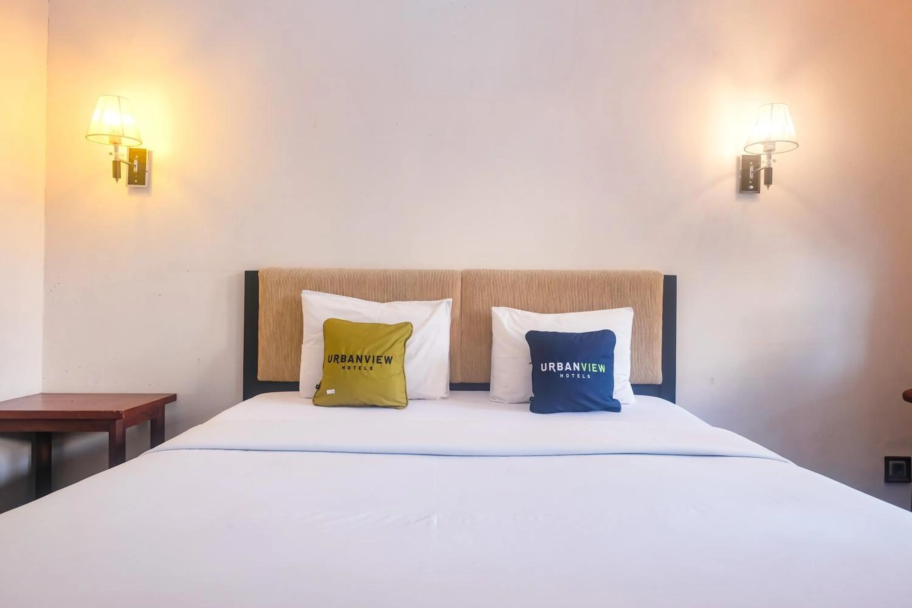 Bedroom, Bed in Urbanview Omah Pari Boutique Hotel