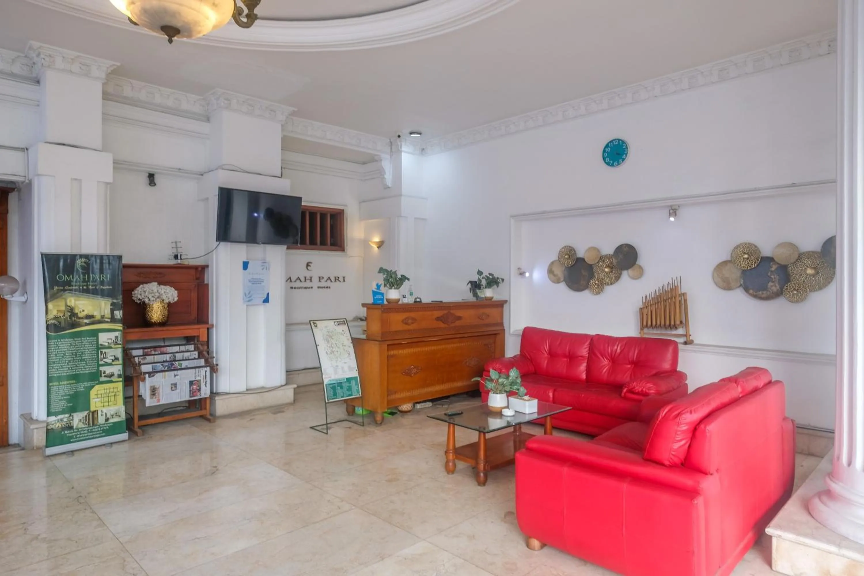 Lobby or reception in Urbanview Omah Pari Boutique Hotel